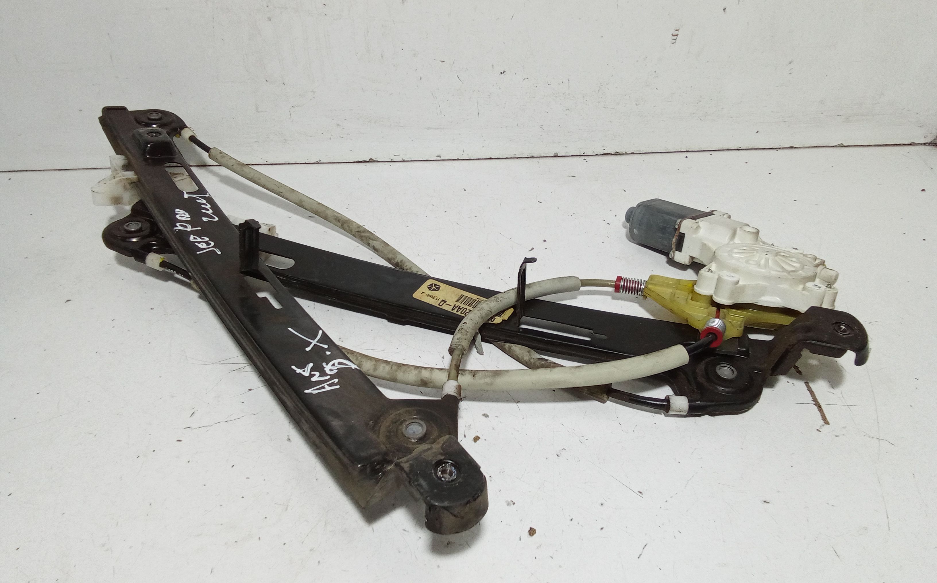 Alzacristallo Porta Ant. Destro K68025464AA Usato