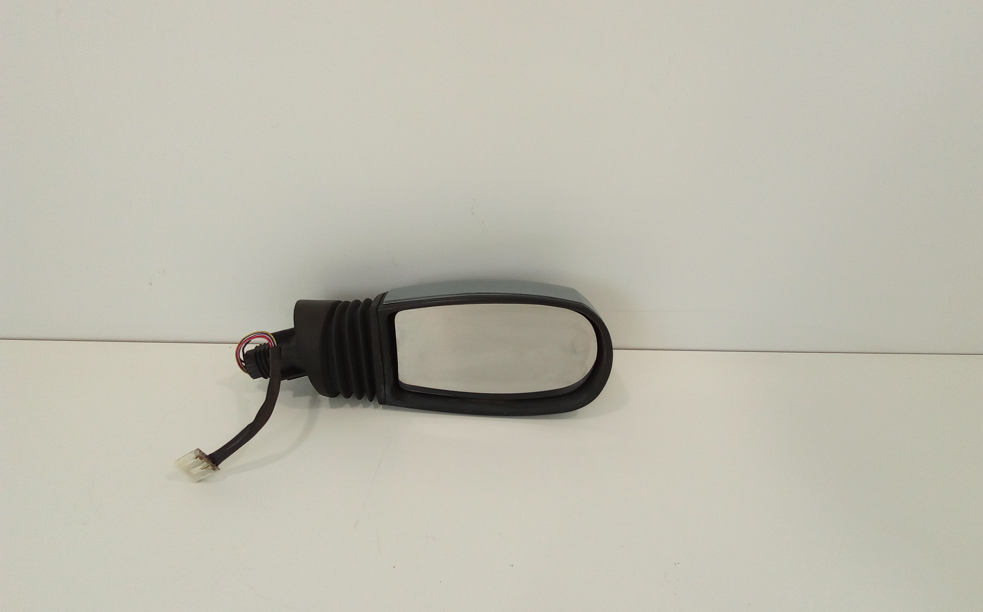 Retrovisore Est. Destro 735310073 Usato