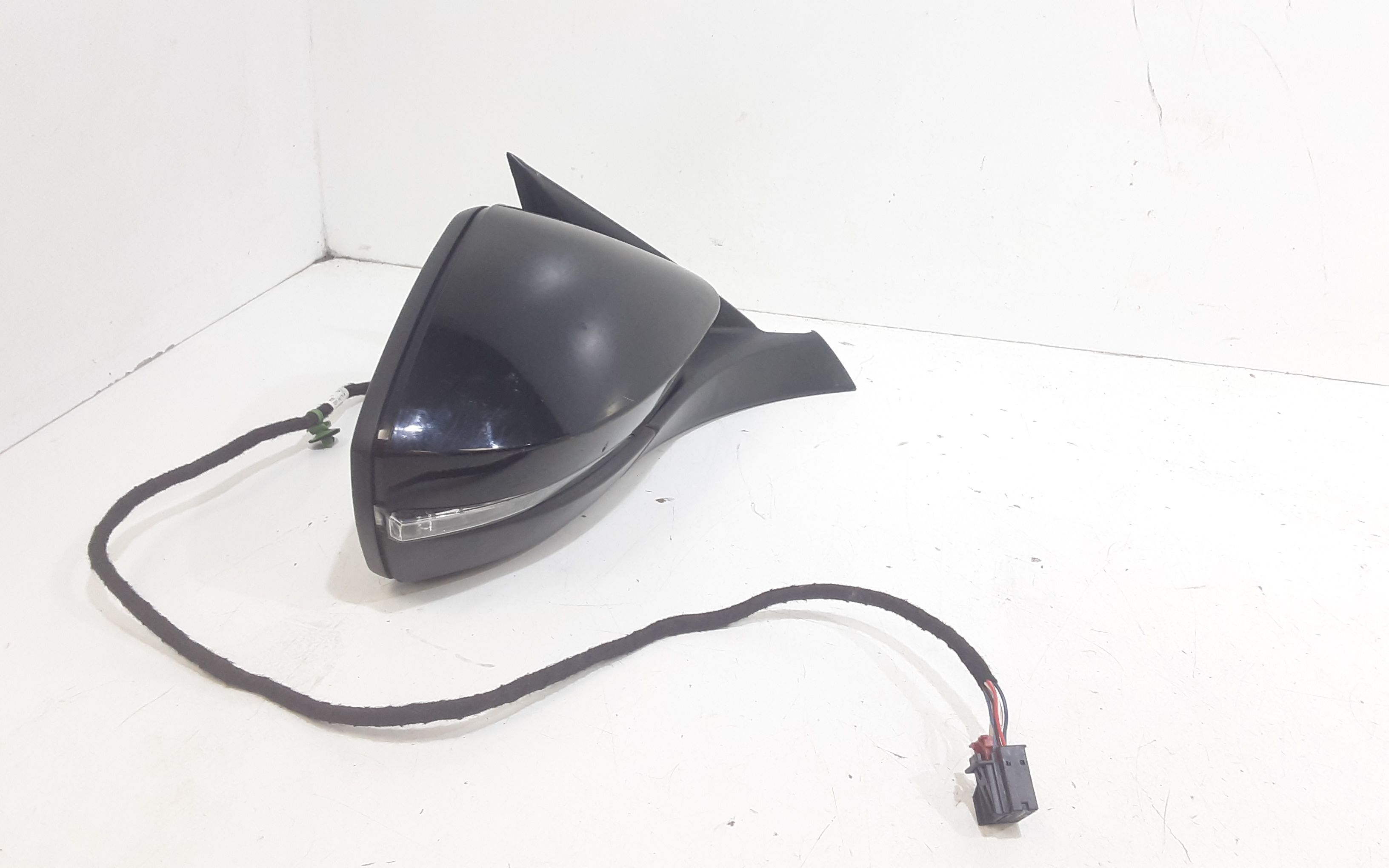 Retrovisore Est. Destro Usato