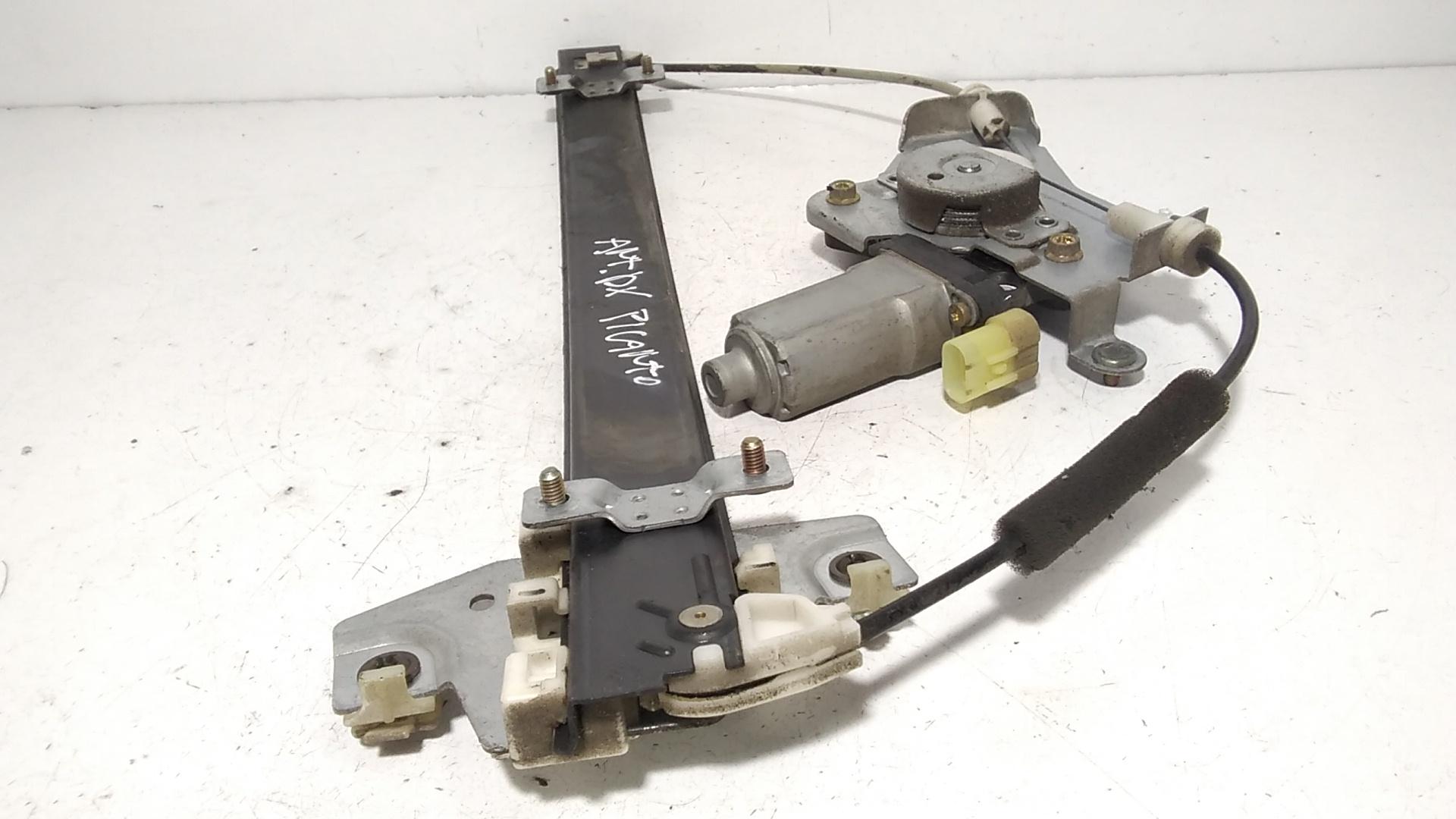 Alzacristallo Porta Ant. Destro 8240207000 Usato