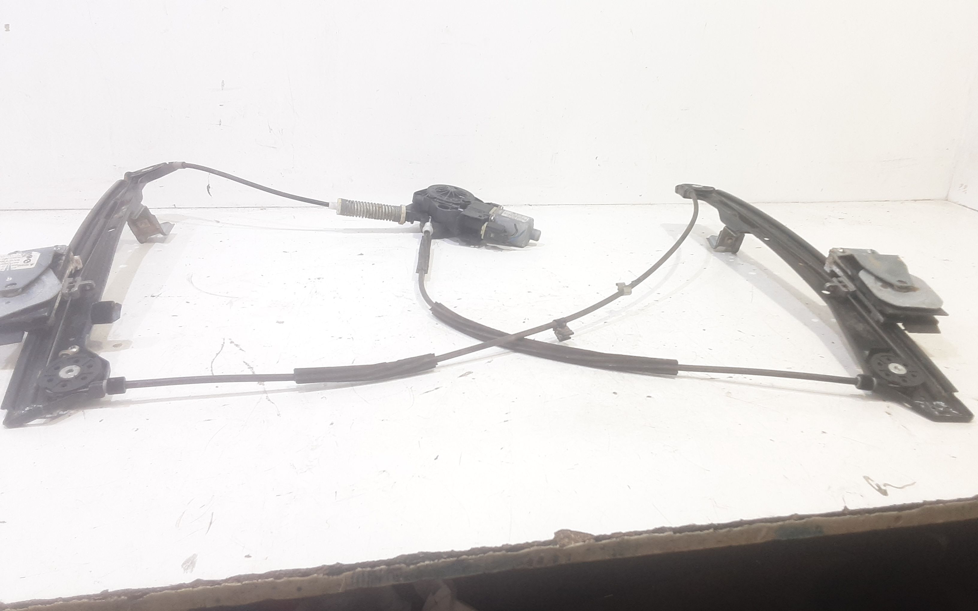 Alzacristallo Porta Ant. Destro Usato