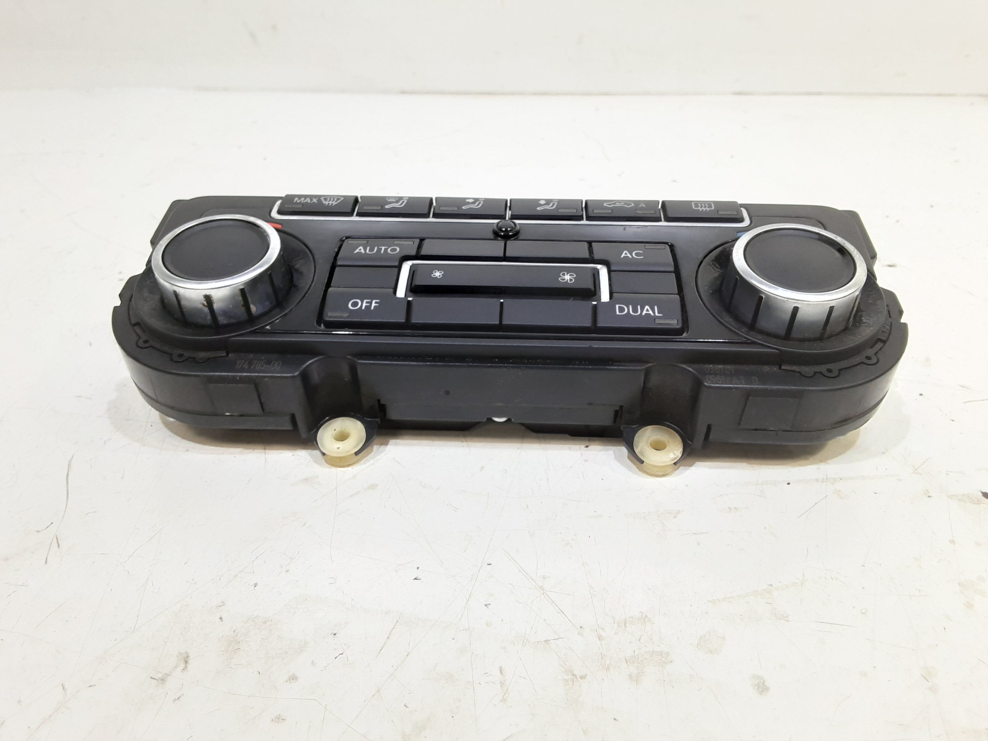 Blocco Comando Climatizzazione 1K0907044BM Usato