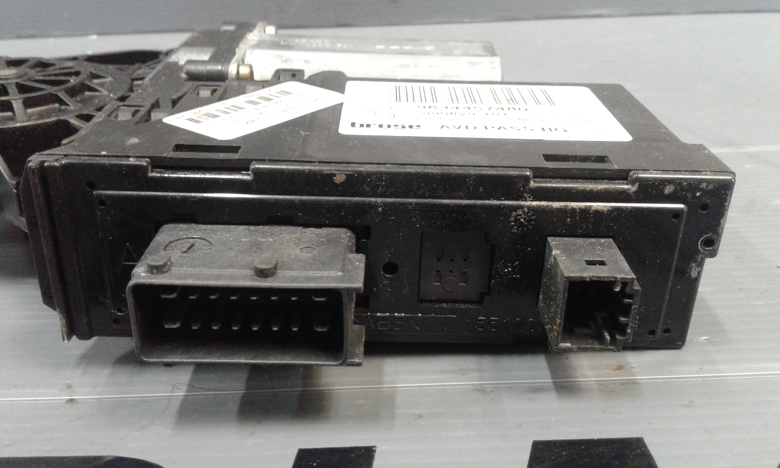 Motorino Alzacristallo Porta Ant. Destro 9222AZ Usato