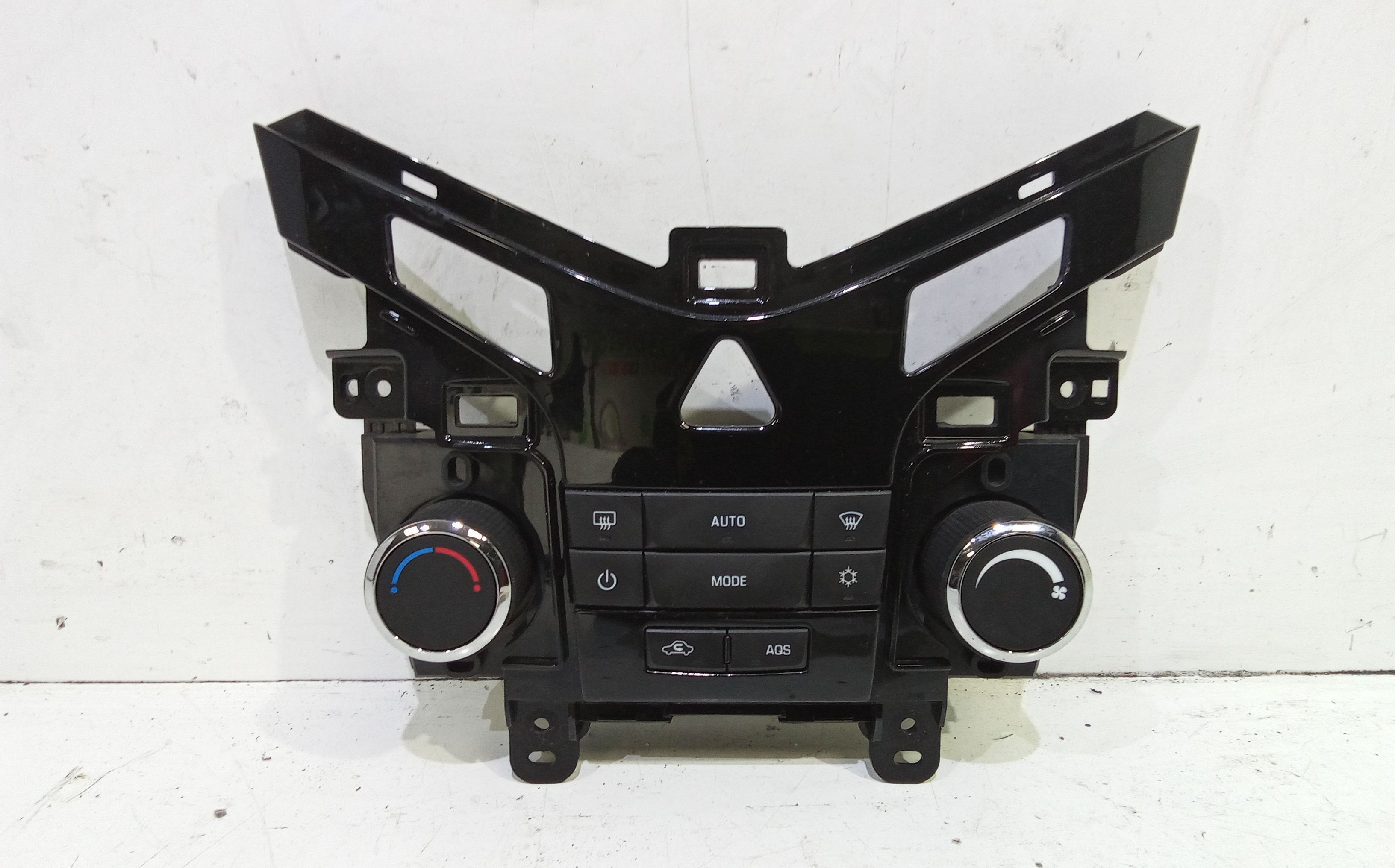 Blocco Comando Climatizzazione 95146201 Usato