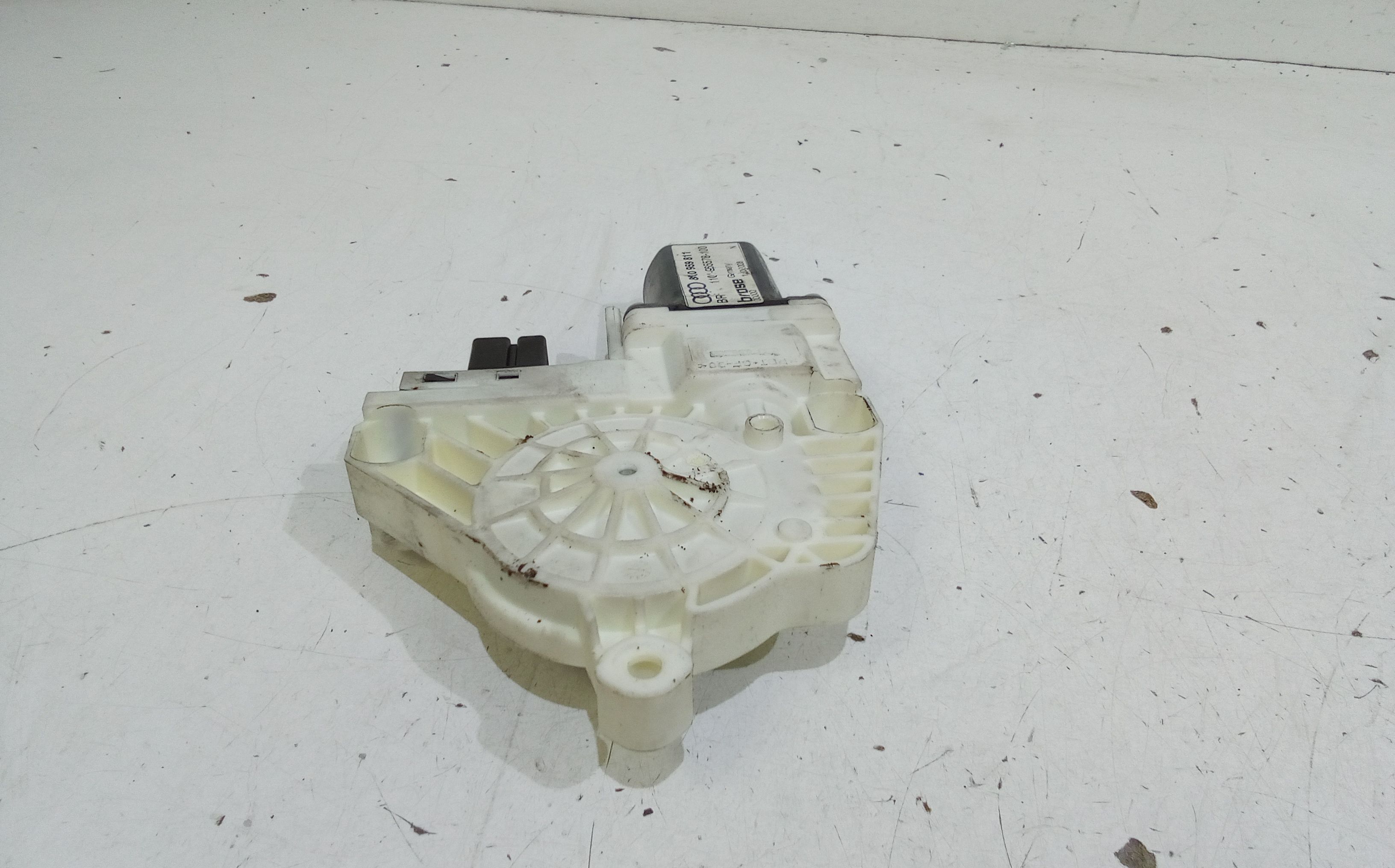 Motorino Alzacristallo Porta Post. Sinistro 8K0959811A Usato