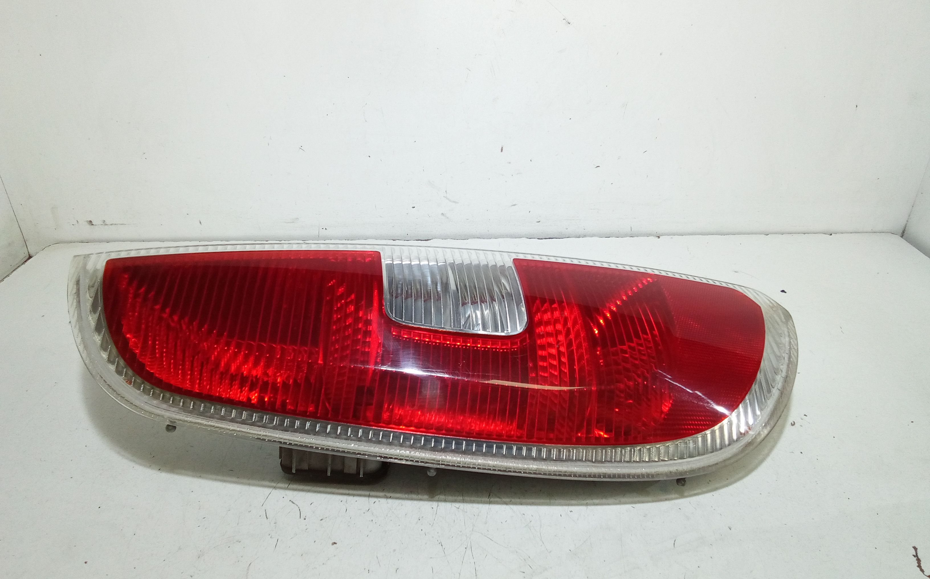 Fanale Post. Sinistro 5J7945111 Usato