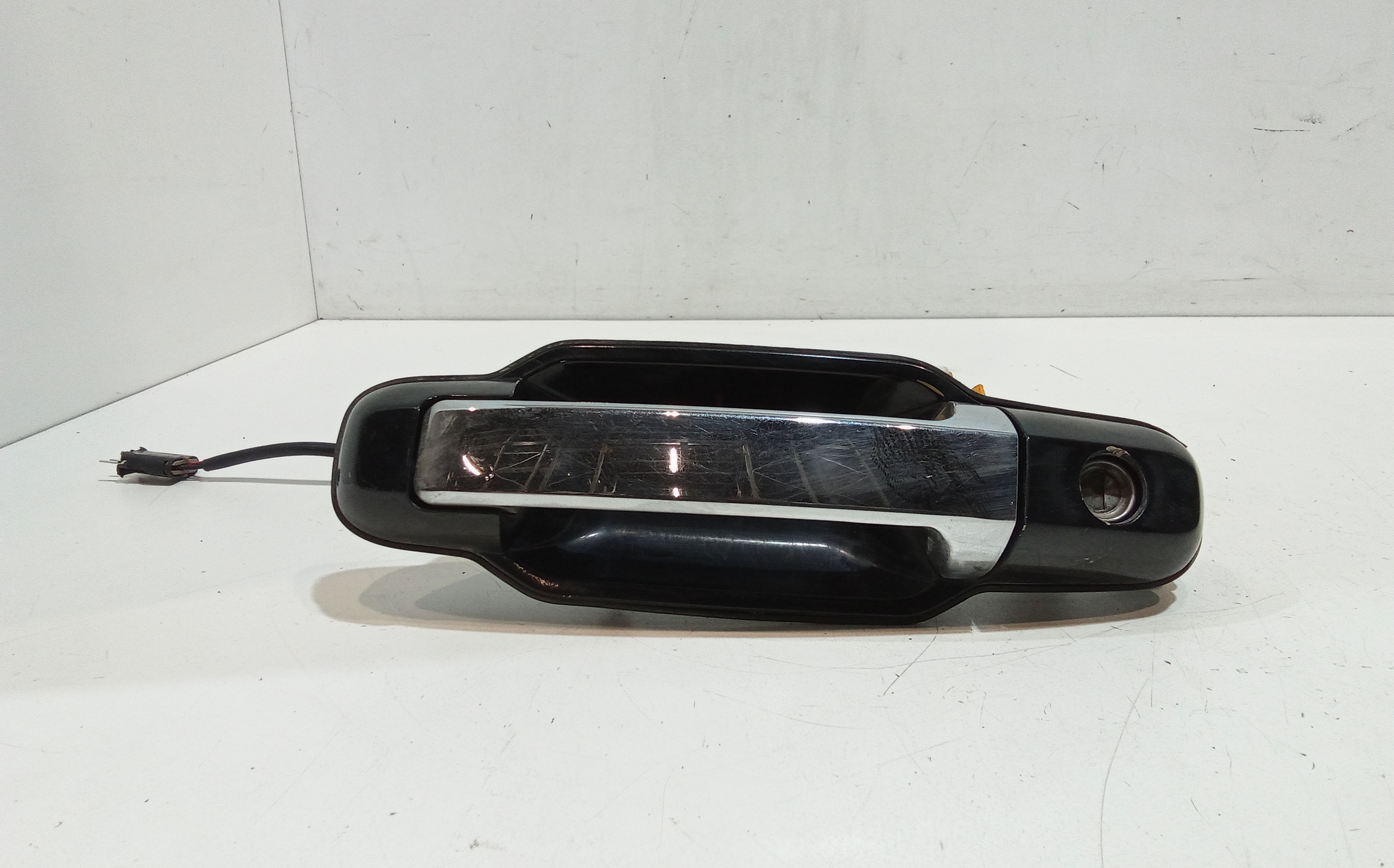 Maniglia Porta Ant. Sinistro 0K02459410 Usato