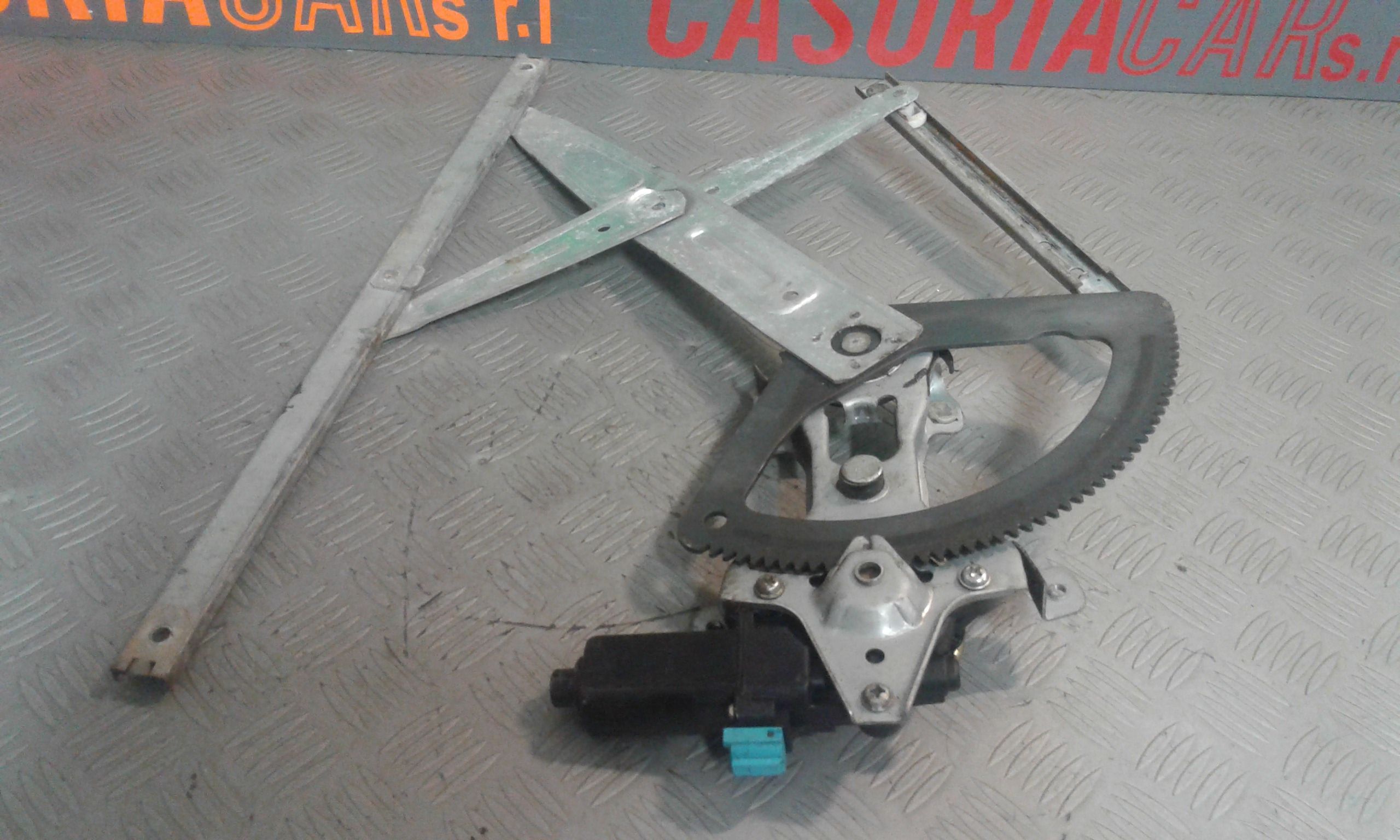 Alzacristallo Porta Ant. Sinistro Usato