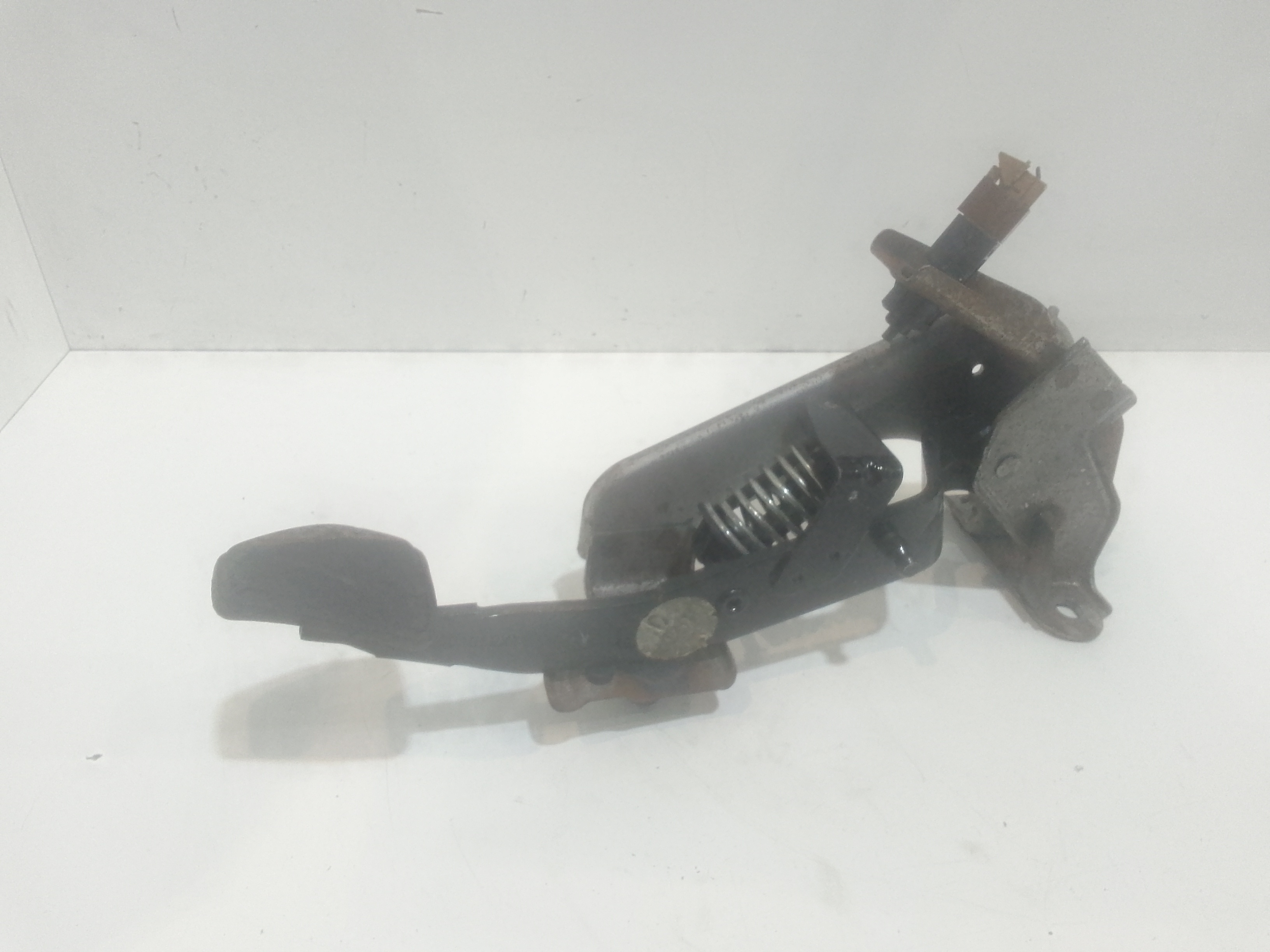 Pedale Frizione 46503JD900 Usato