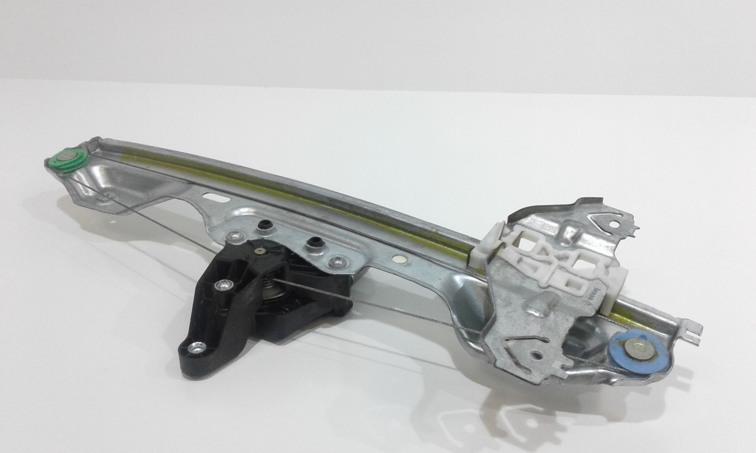 Alzacristallo Elettr. Porta Ant. Sinistro 807014EA0A Usato