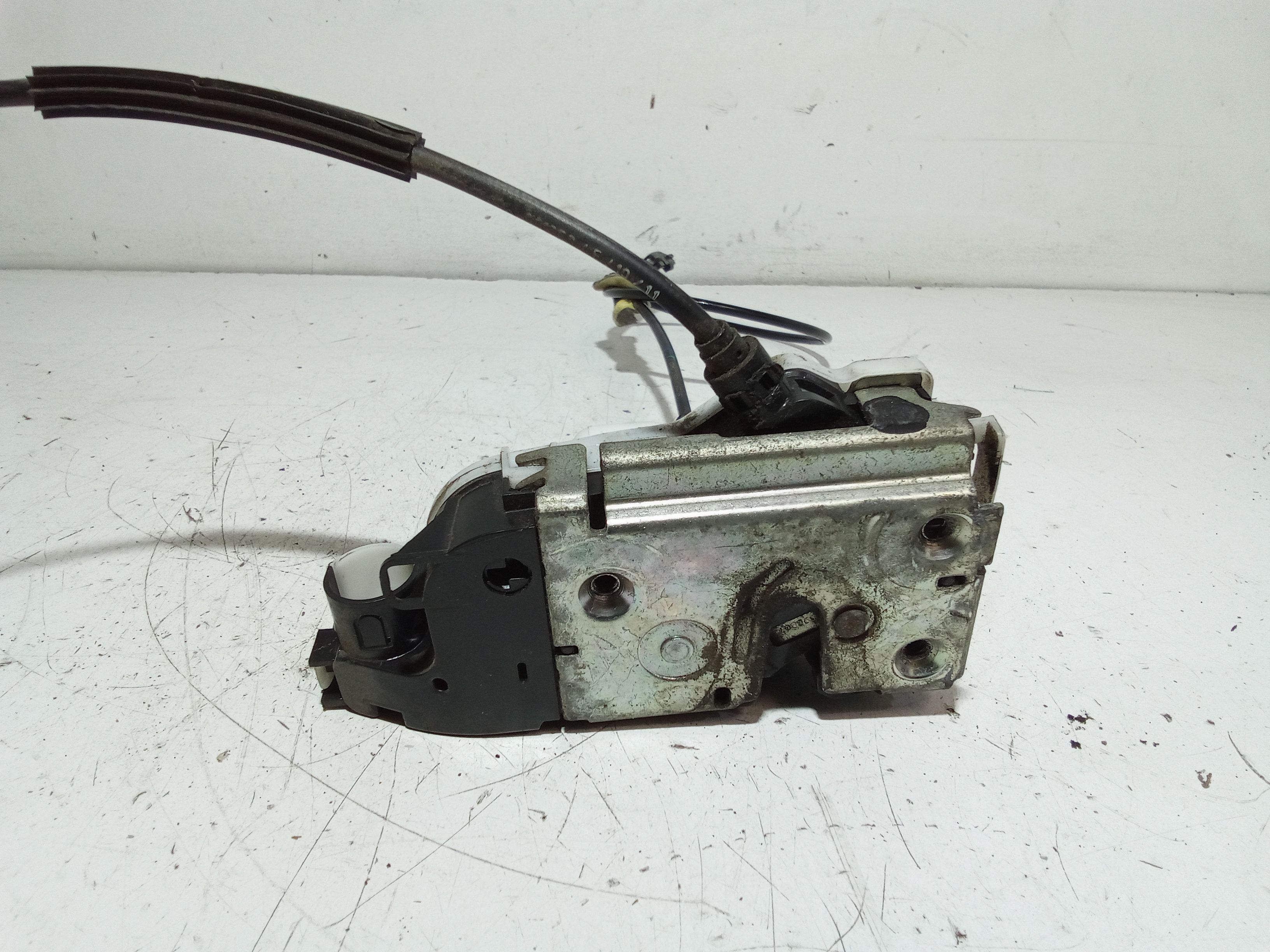 Serratura Porta Ant. Destro 8200384971 Usato