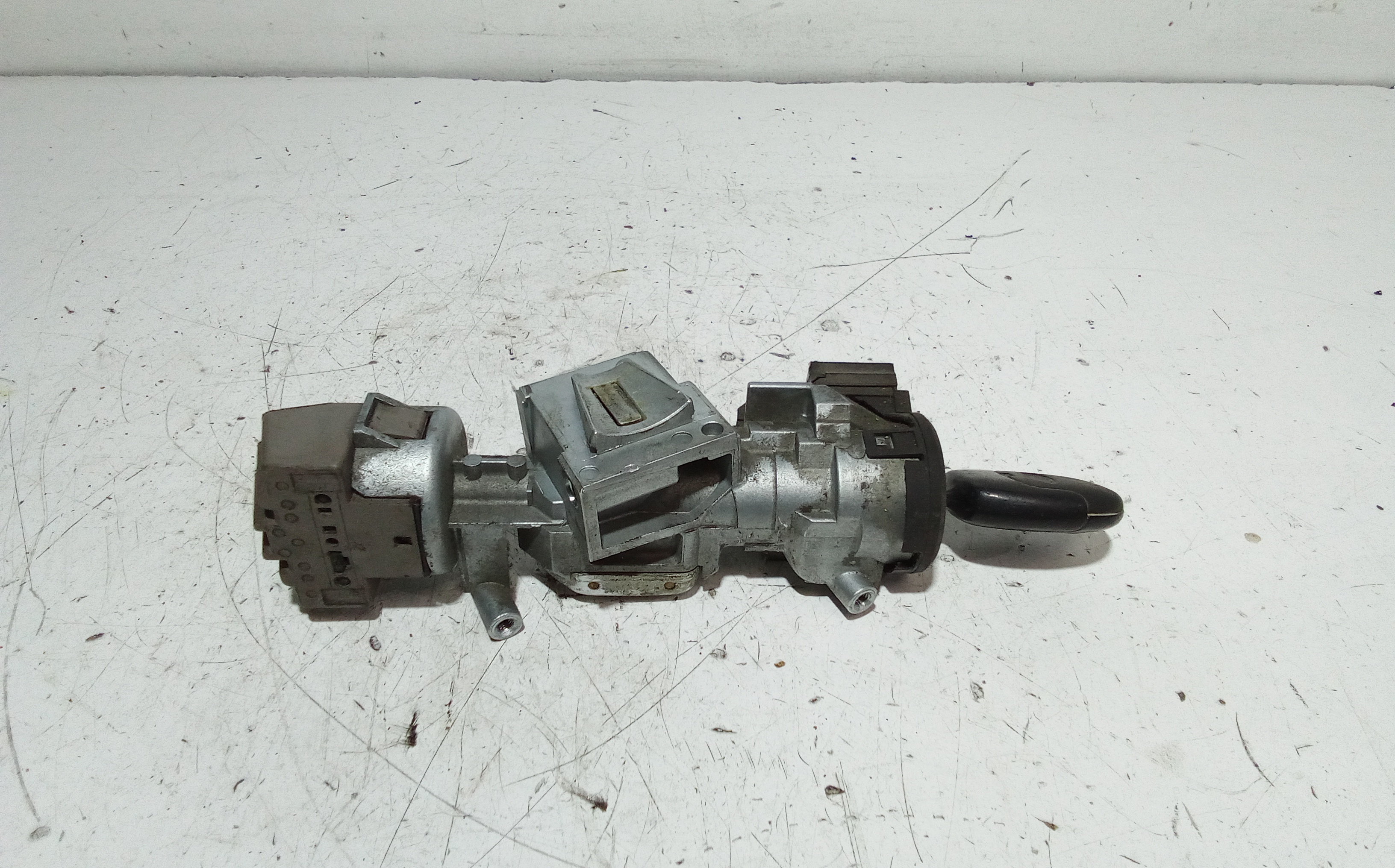 Commutatore Avviamento Con Cilindretti Serrature Usato