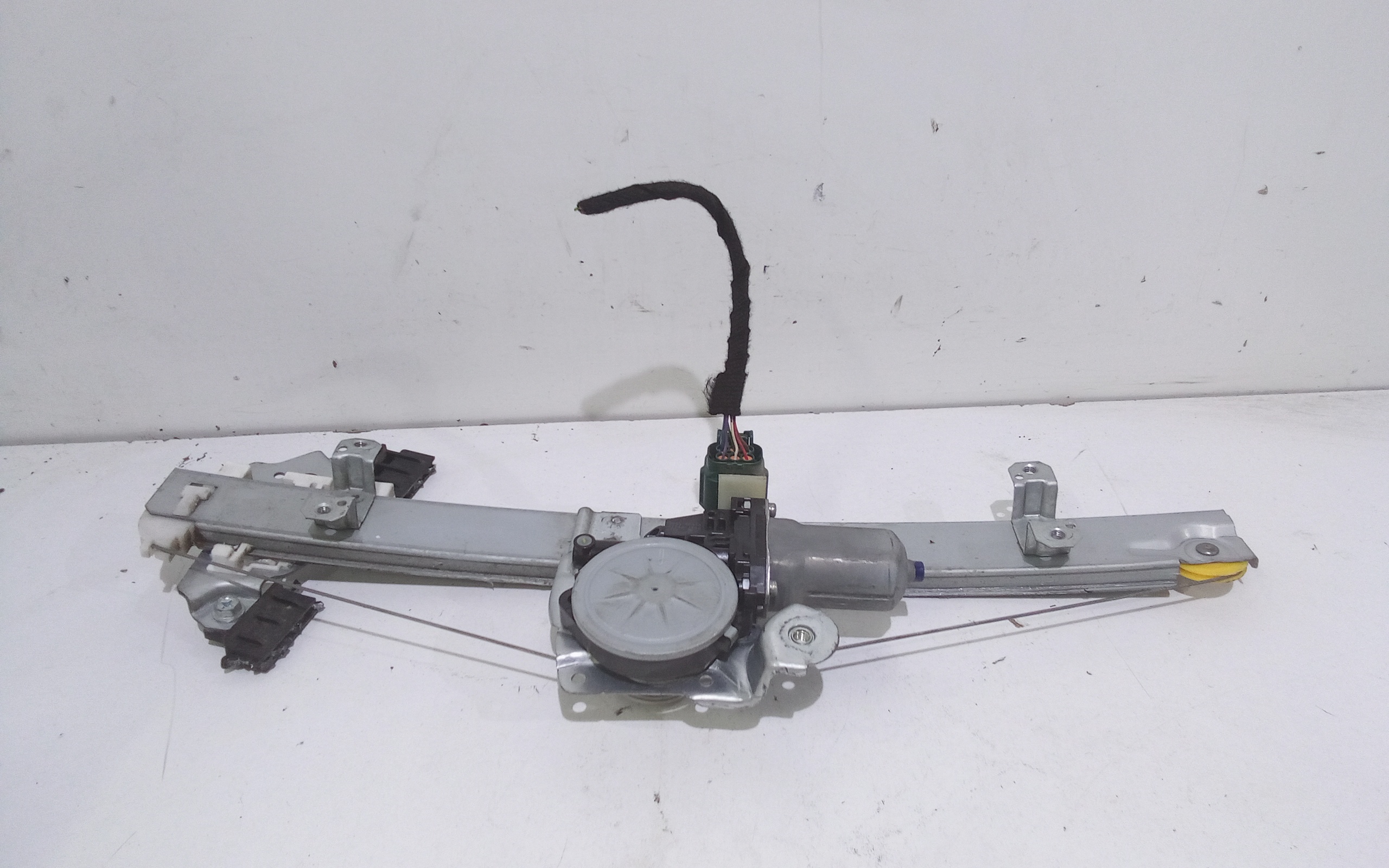 Alzacristallo Porta Ant. Sinistro Usato