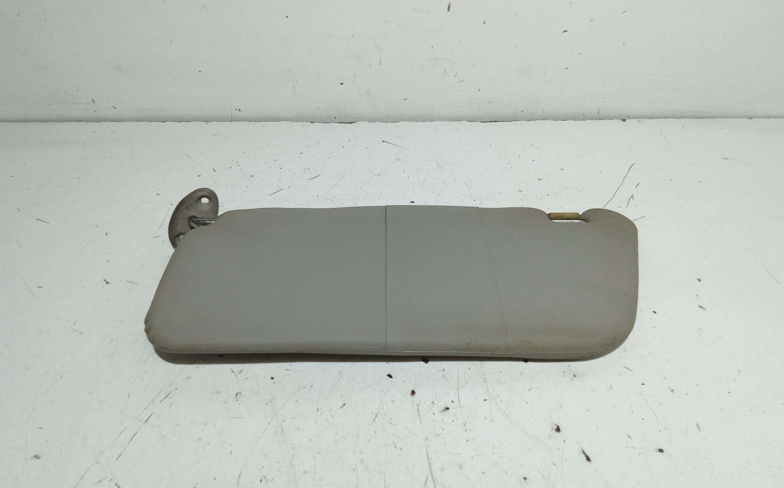 Aletta Parasole Parabrezza Sinistro 96279932 Usato