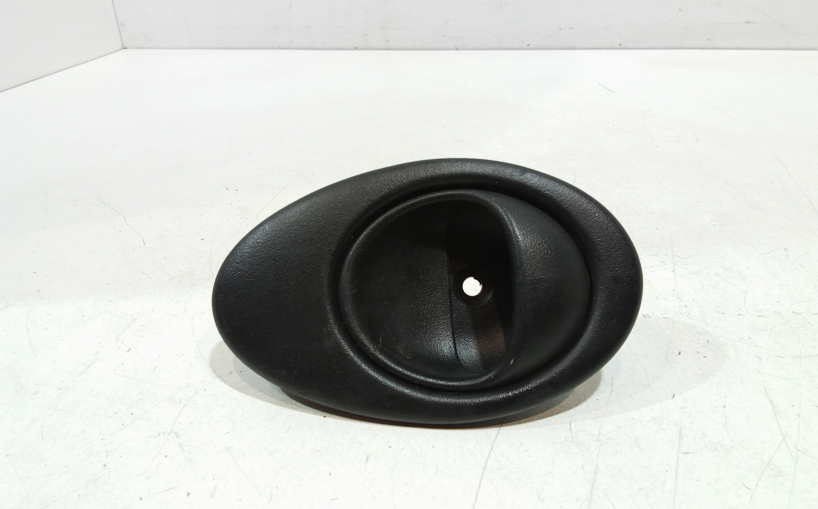 Maniglia Int. Apertura Porta Post. Destro 96601586 Usato