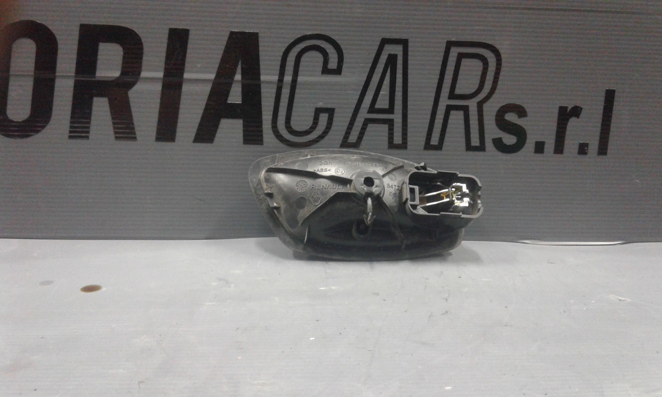 Maniglia Int. Apertura Porta Ant. Sinistro 806716611R Usato