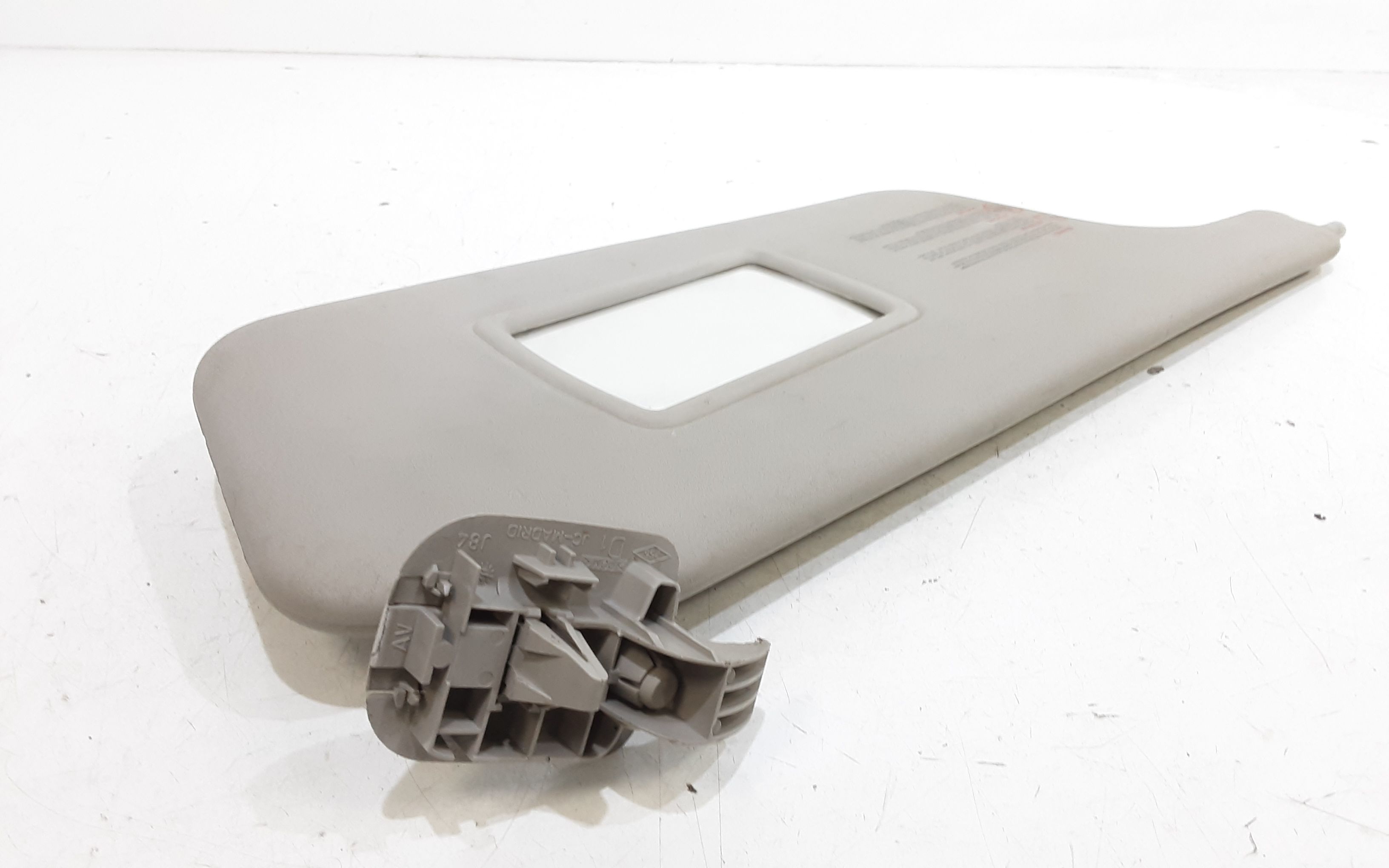 Aletta Parasole Parabrezza Destro 8200246822 Usato