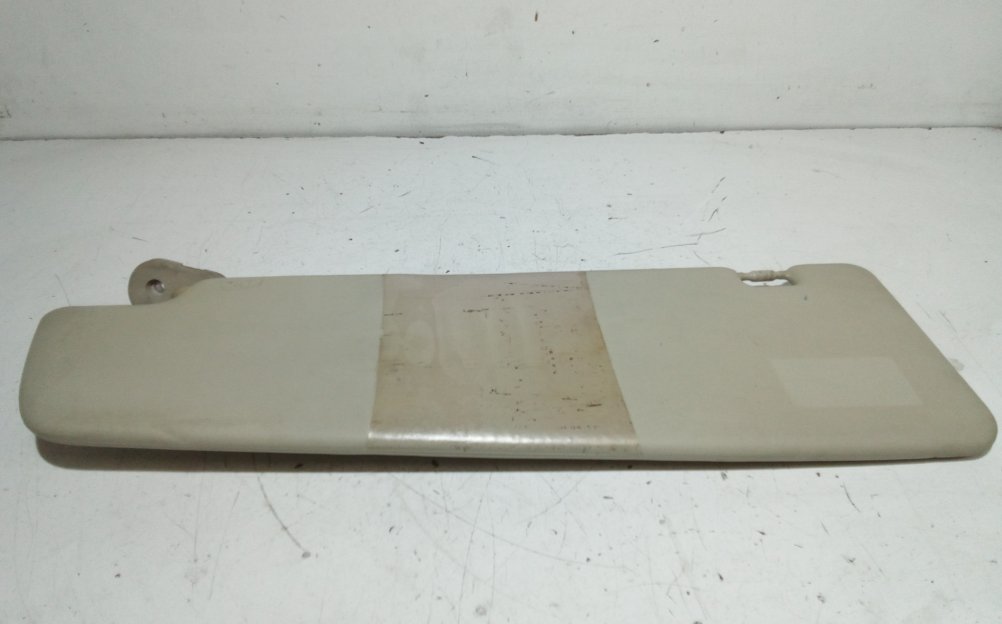 Aletta Parasole Parabrezza Sinistro 735423075 Usato