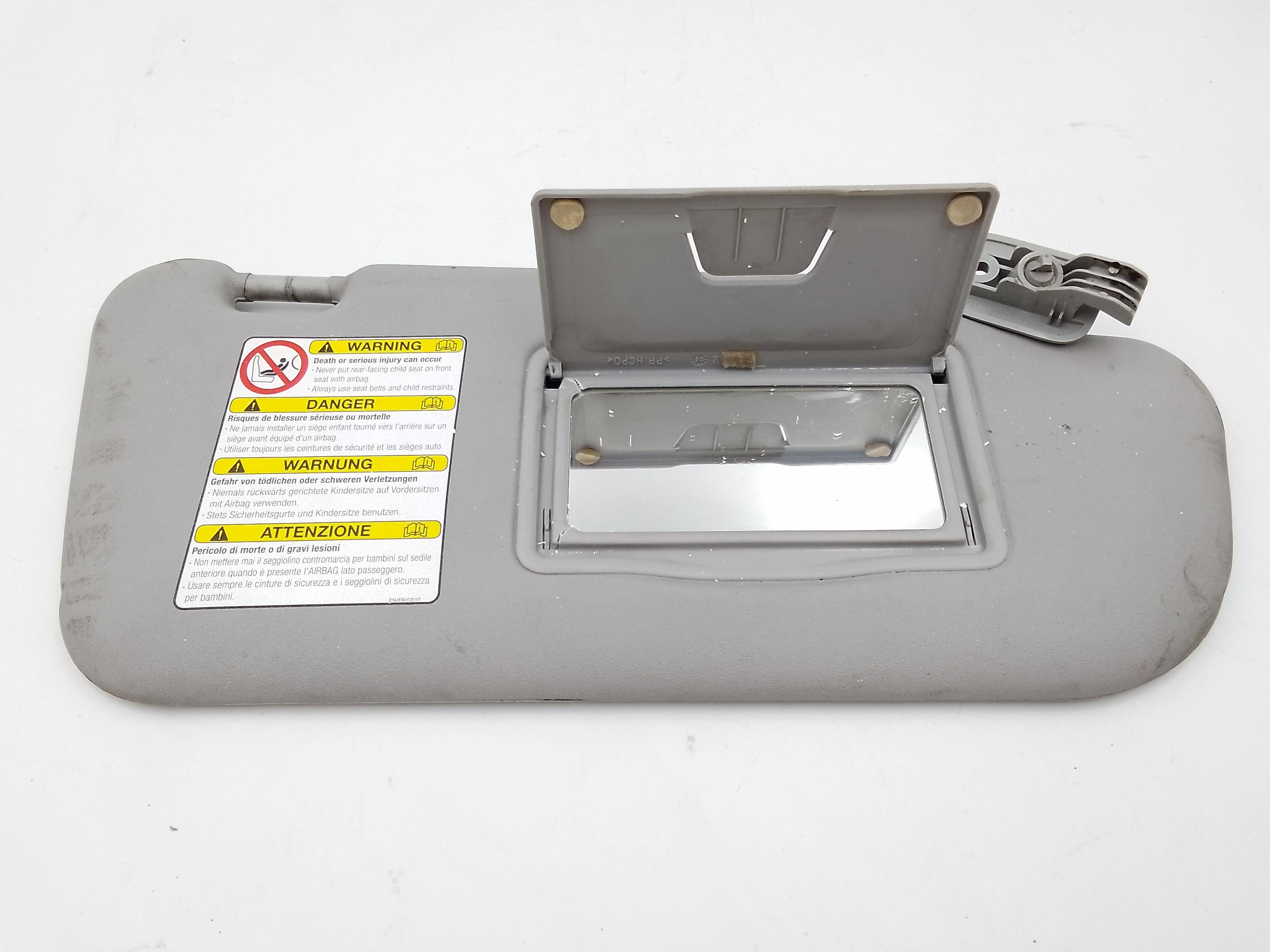 Aletta Parasole Parabrezza Destro GJ6A69270C34 Usato