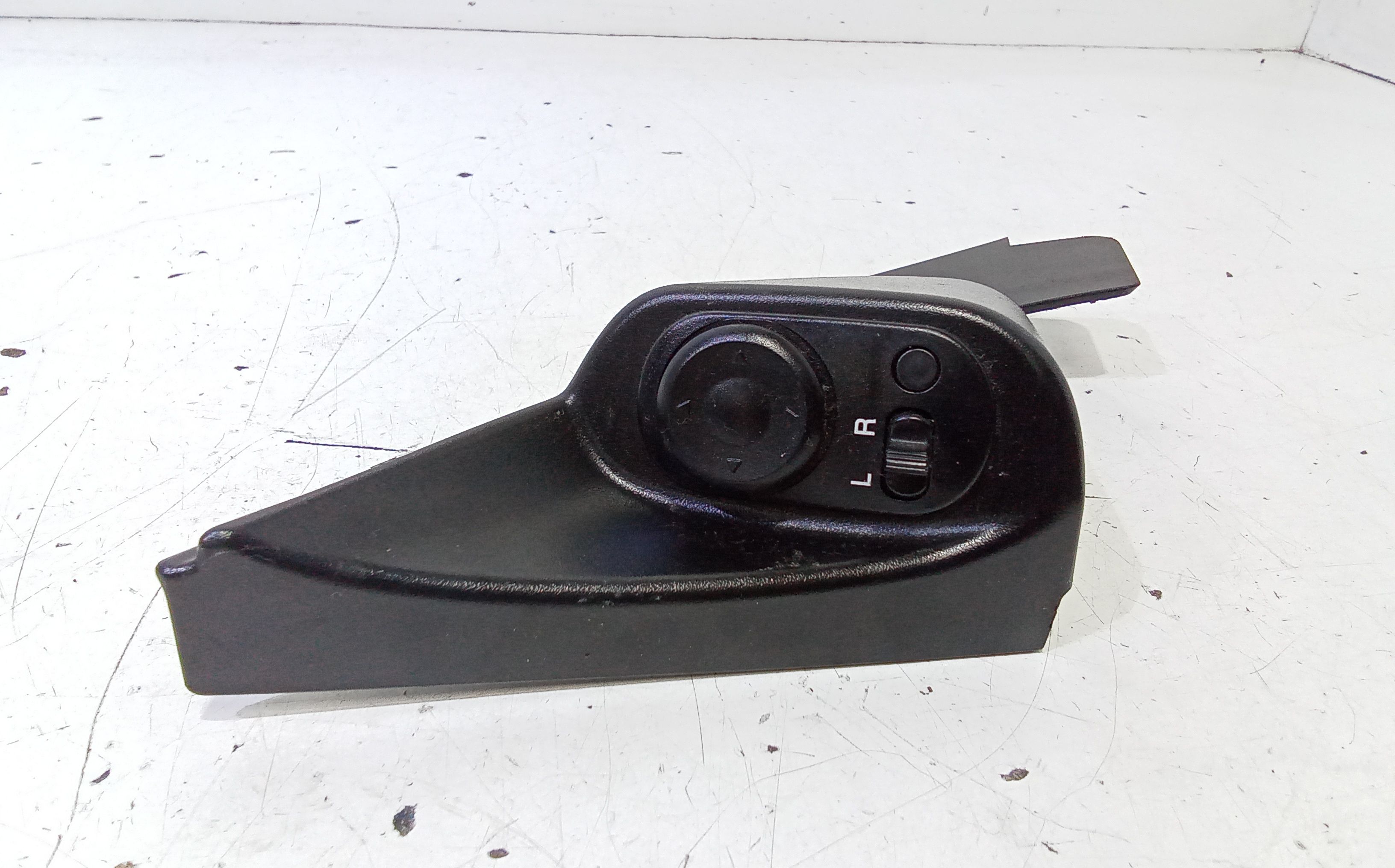 Interruttore Regolazione Retrovisore Est. Usato