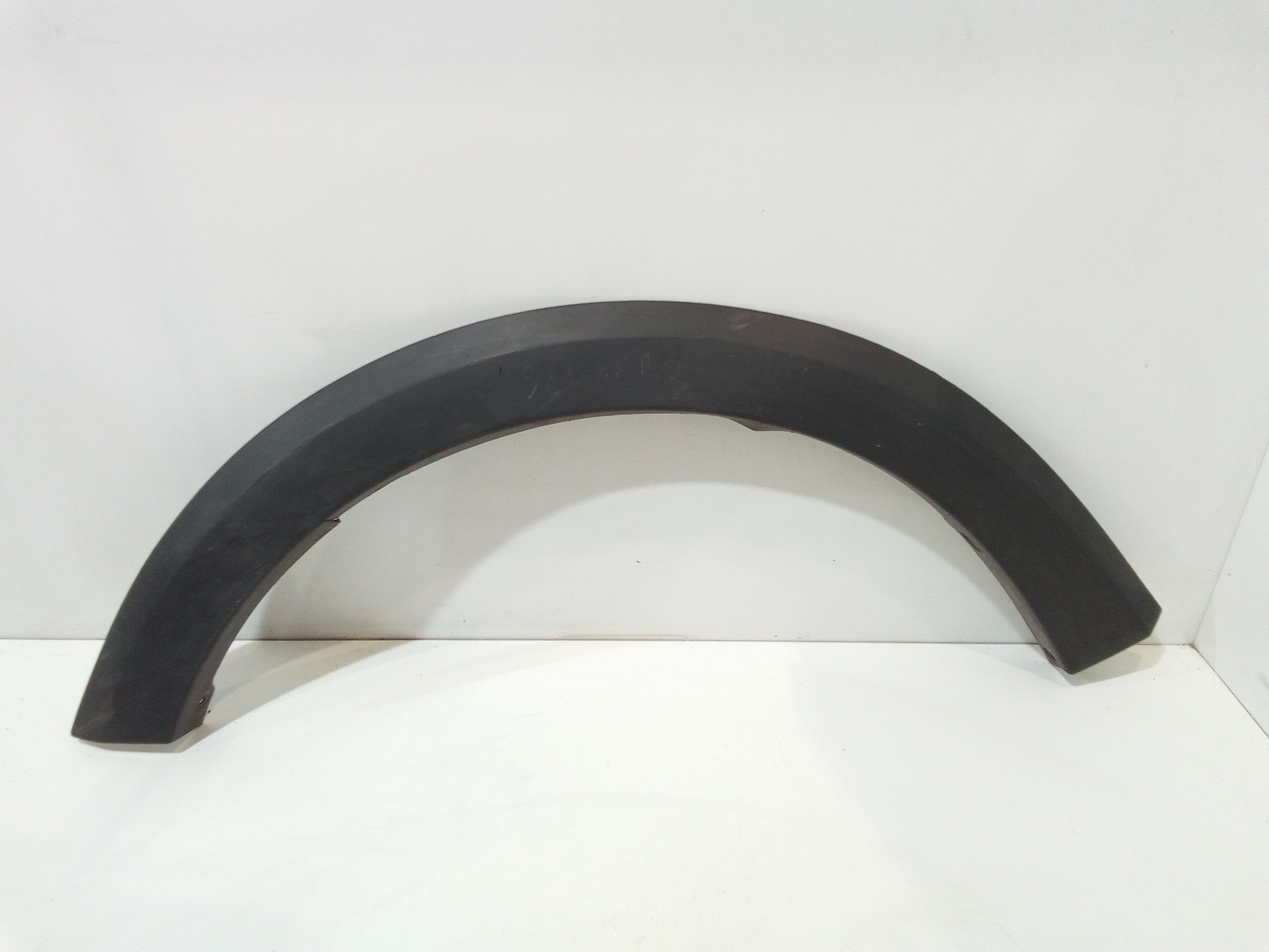 Modanatura Arco Passaruota Ant. Sinistro Usato