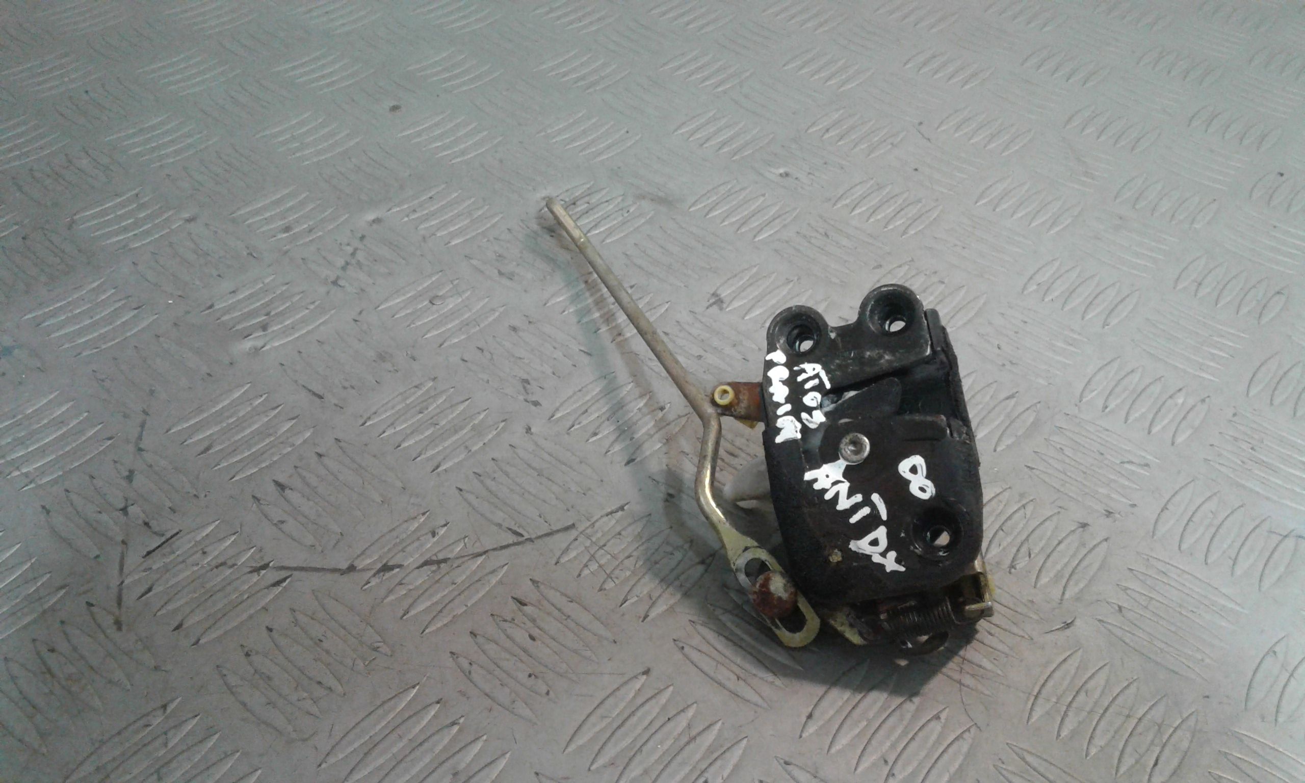 Serratura Porta Ant. Destro 8132002010 Usato