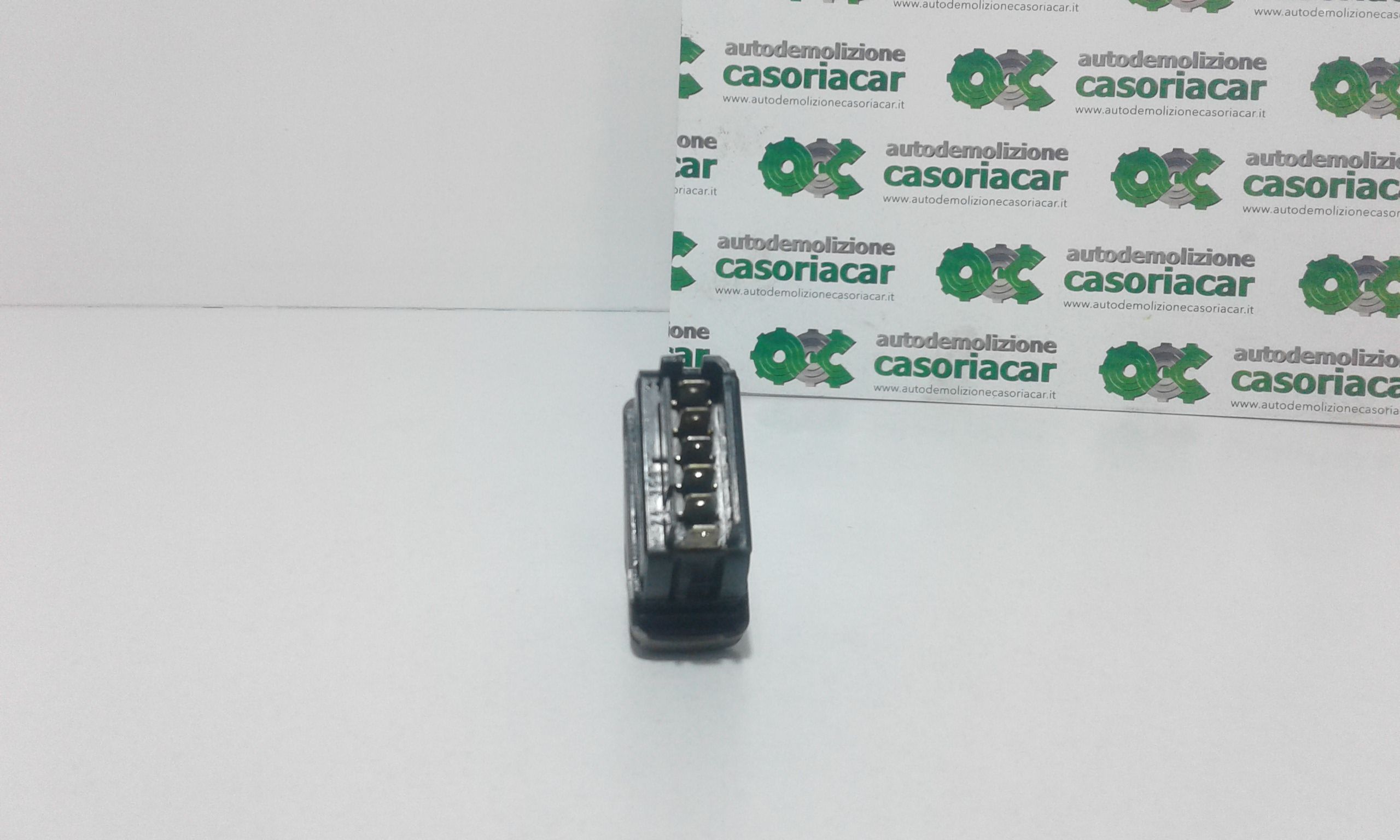 Interruttore Alzacristalli Porta Ant. Destro Usato