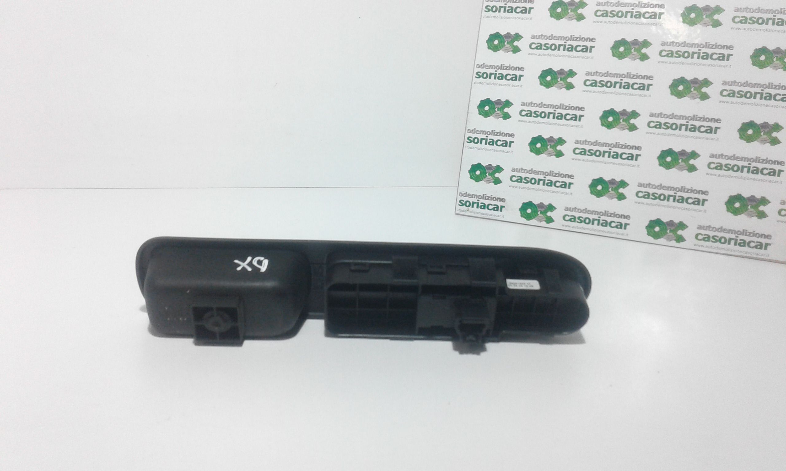 Interruttore Alzacristalli Porta Ant. Destro Usato