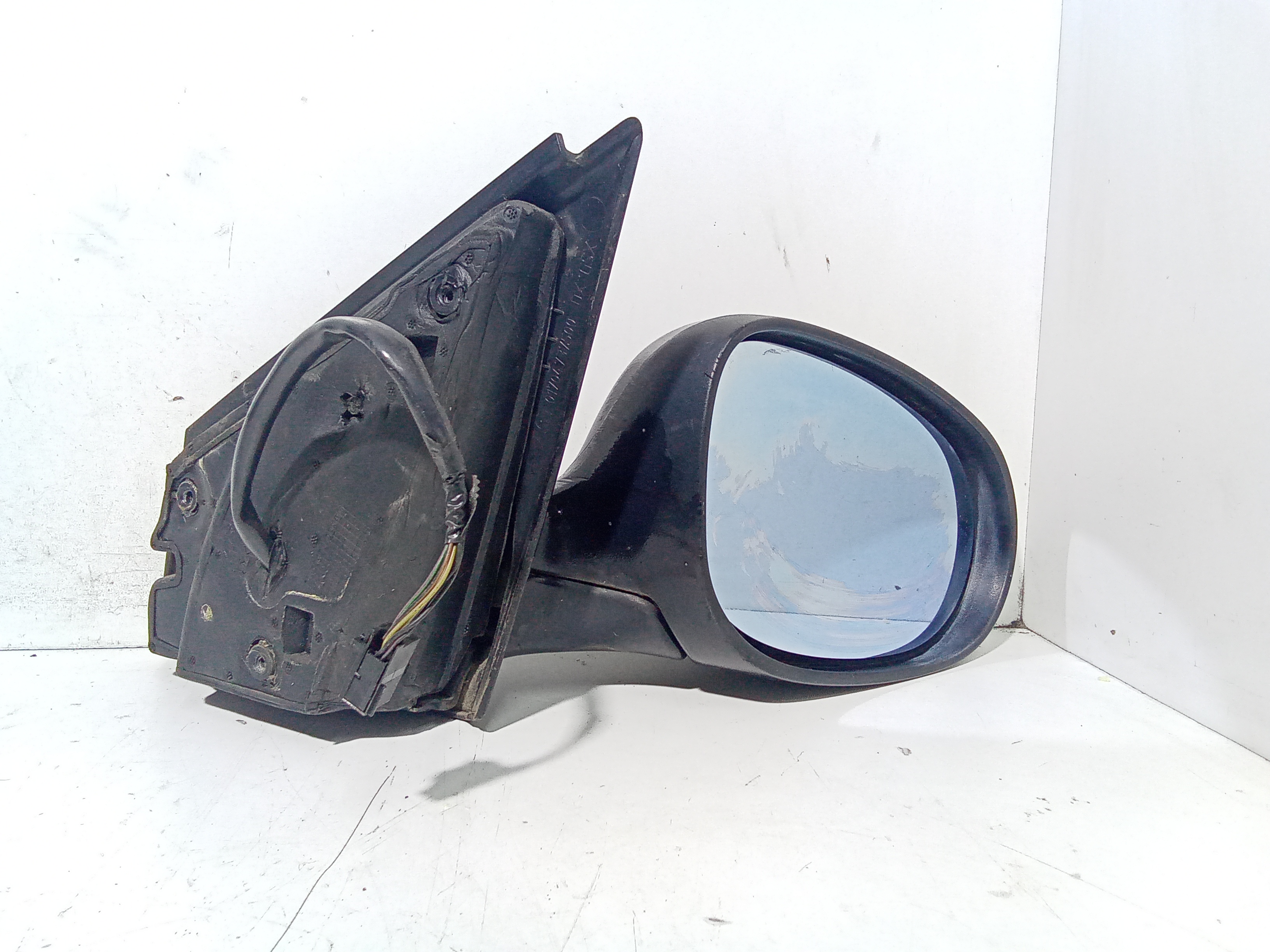 Retrovisore Est. Destro Usato