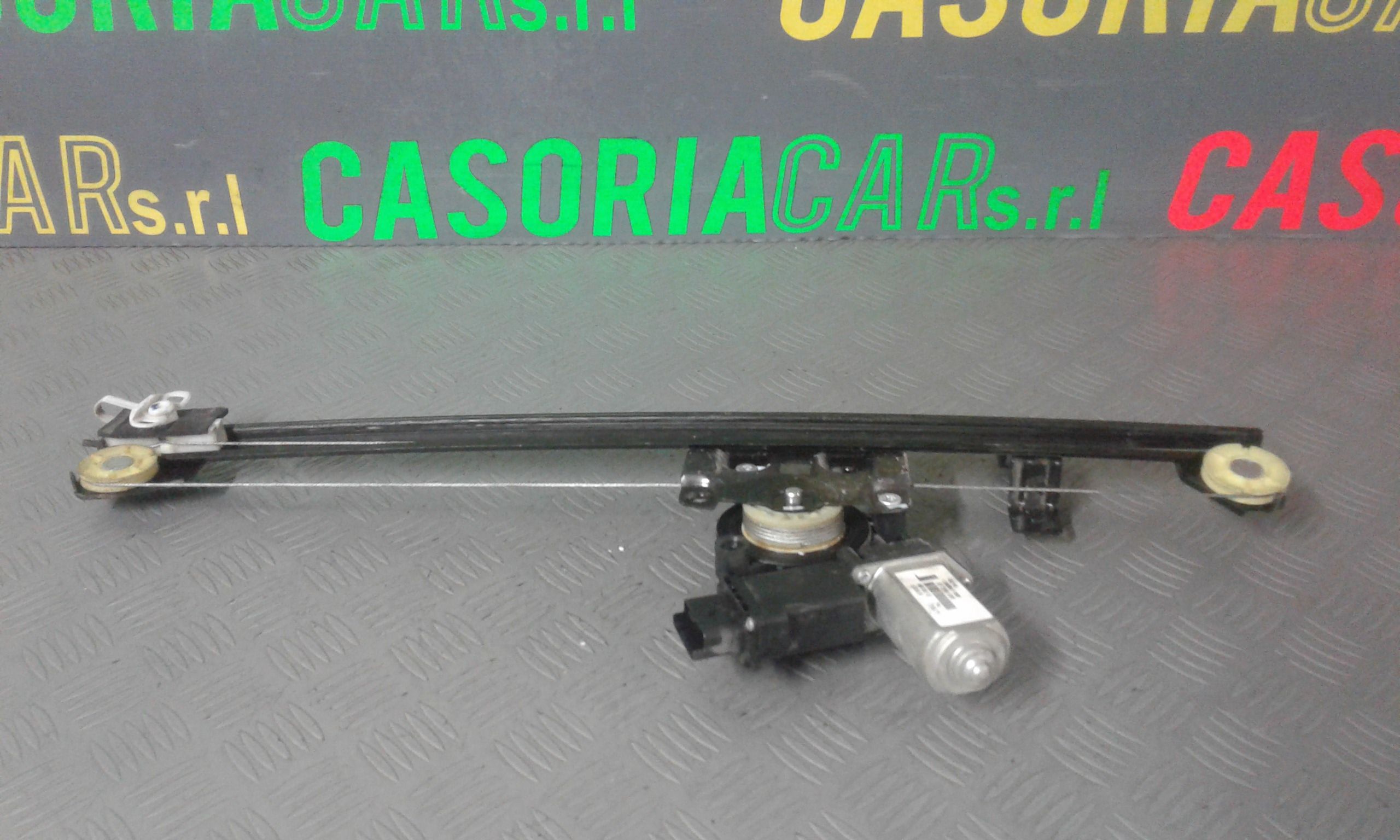 Alzacristallo Porta Ant. Destro Usato