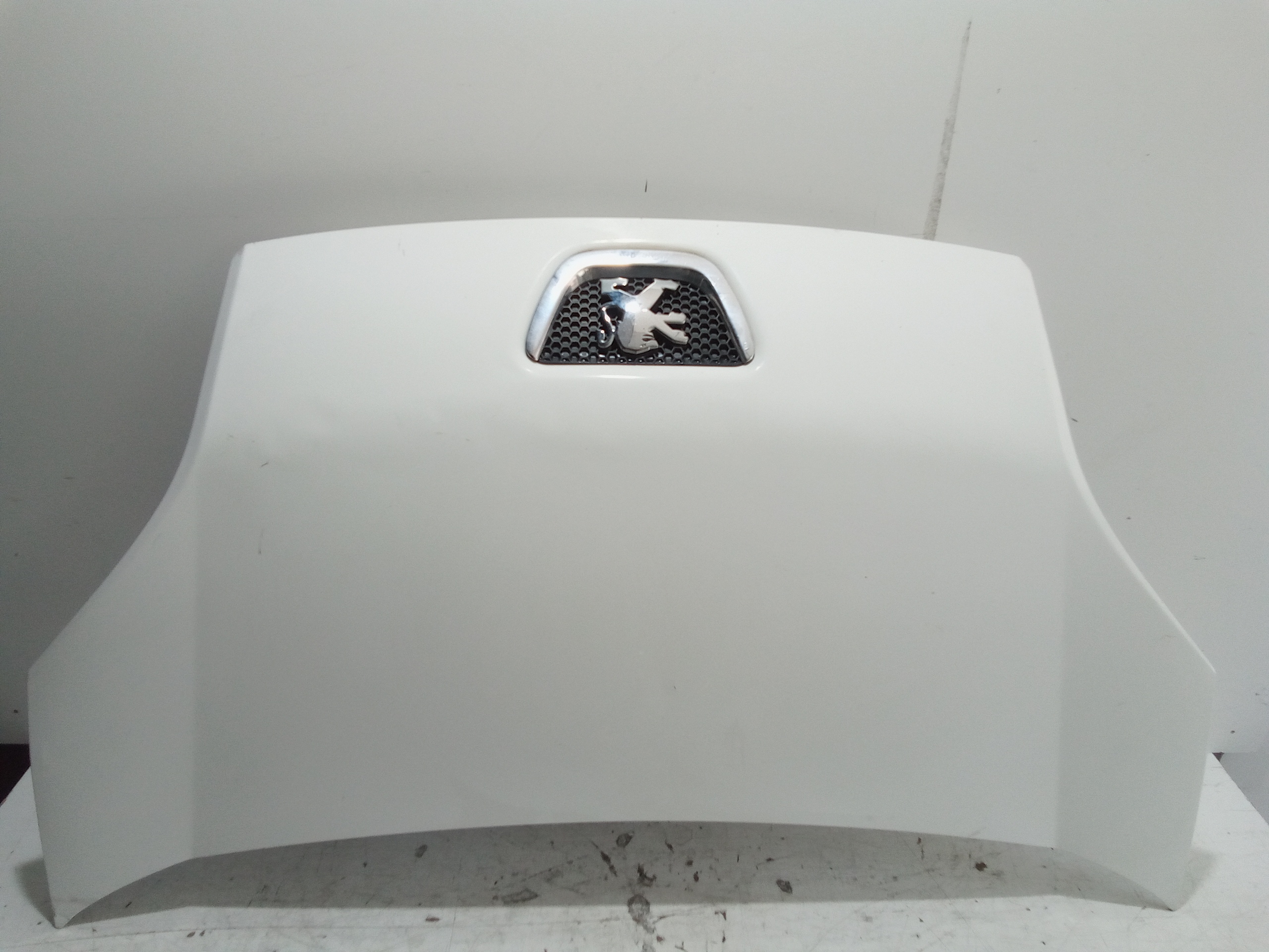 Cofano Ant. 7901Q0 Usato