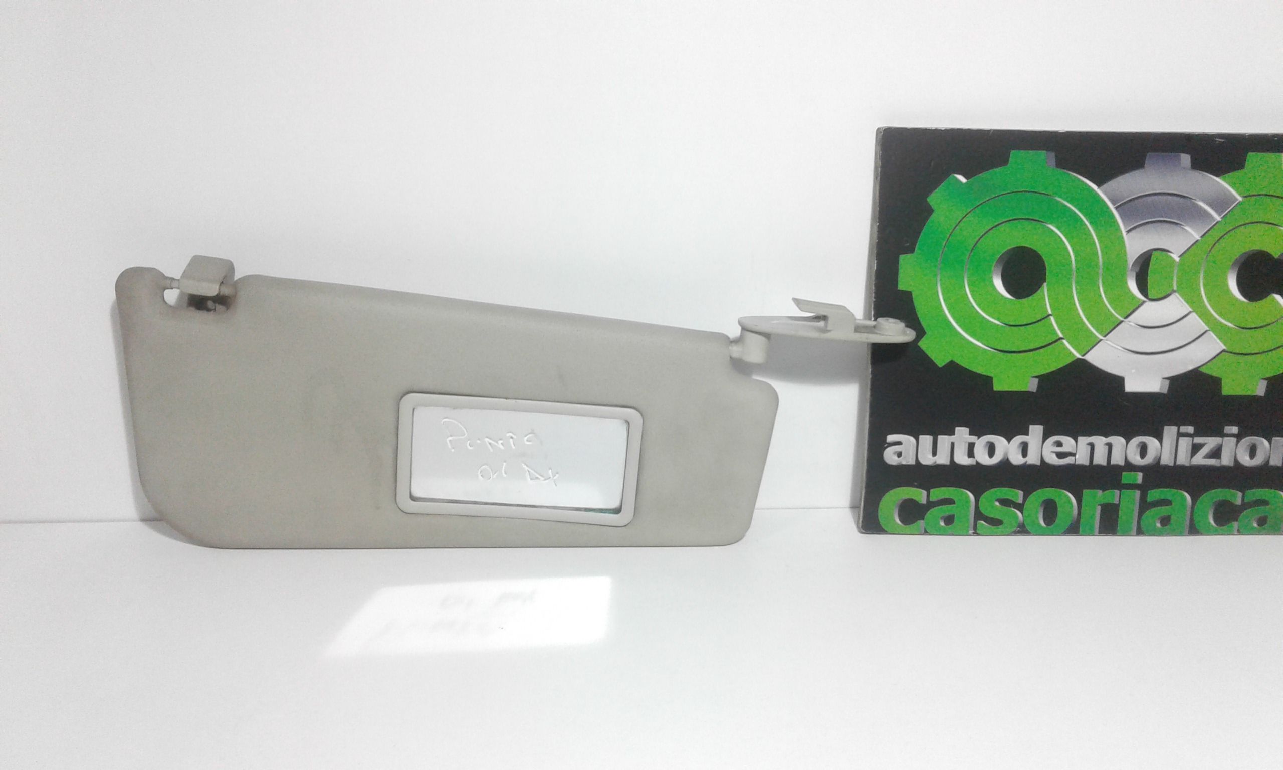 Aletta Parasole Parabrezza Destro 735338206 Usato