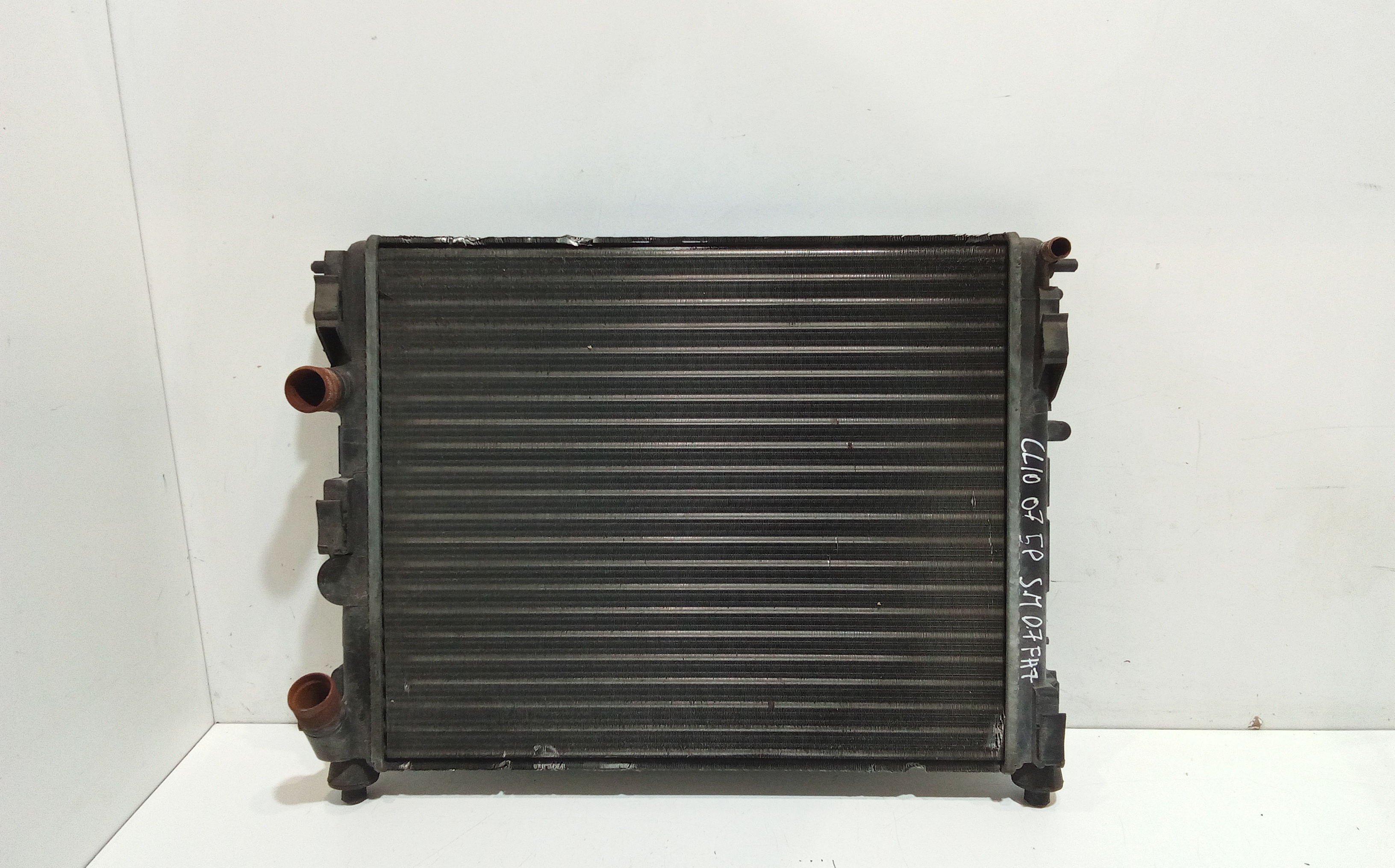 Radiatore 8200365427 Usato