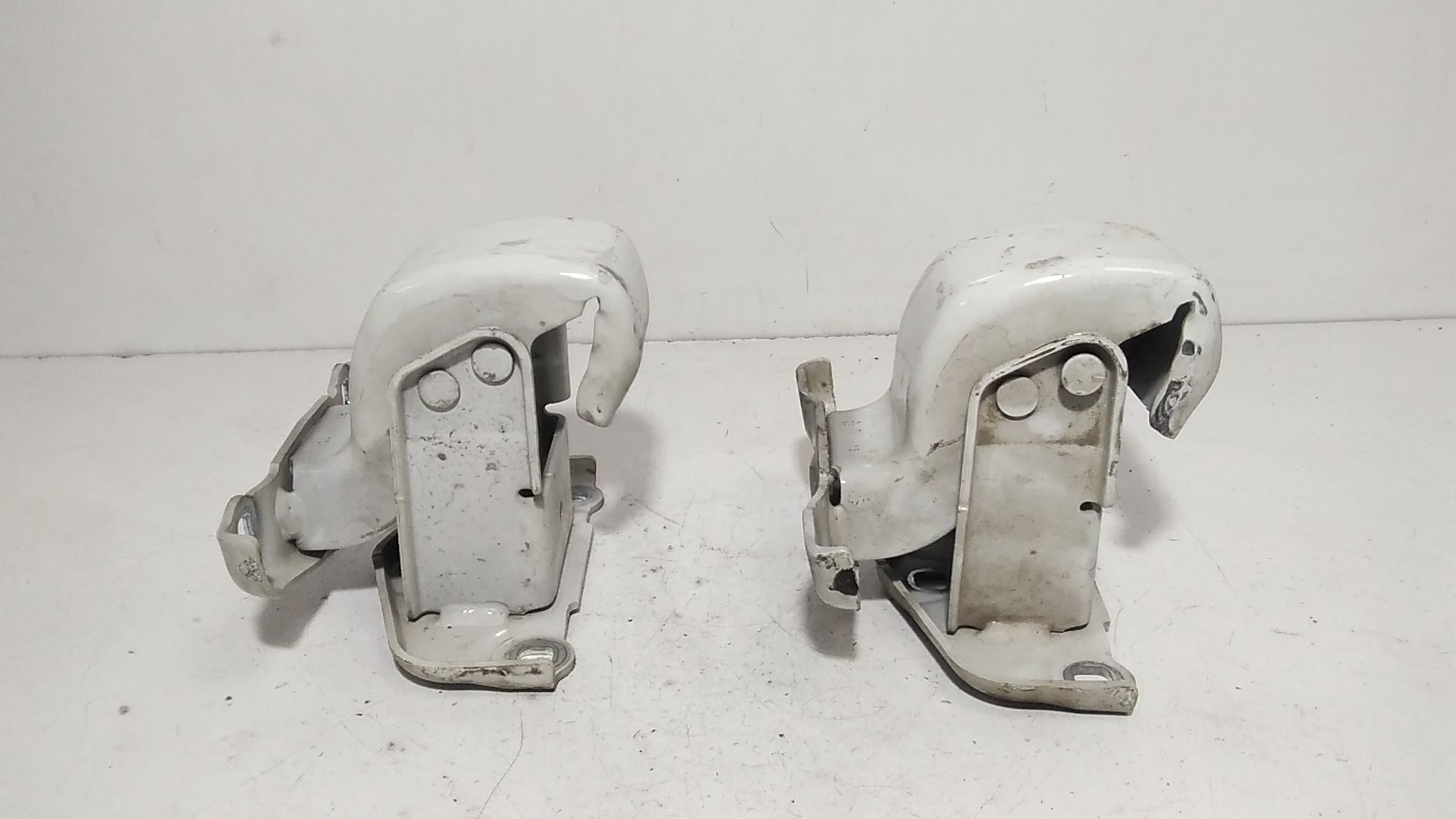 Cerniera Porta Ant. Destro,cerniera Porta Ant.sinistro, Cerniera Porta Post. Destro, Cerniera Porta Post. Sinistro Usato