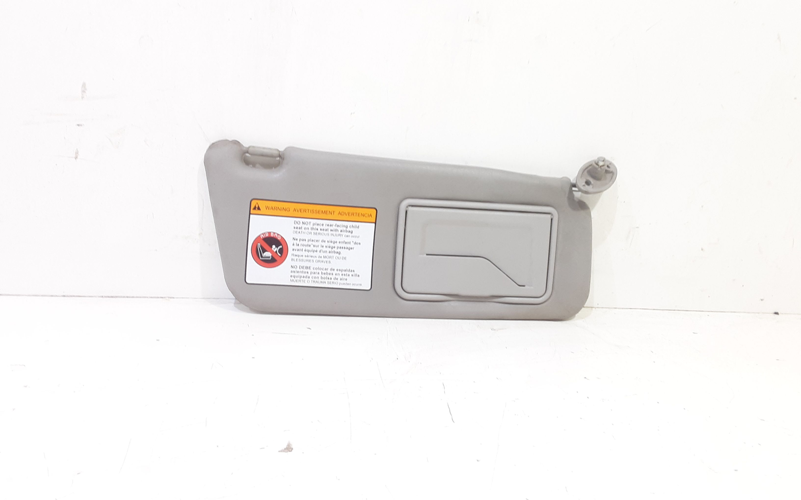 Aletta Parasole Parabrezza Destro 96658514 Usato