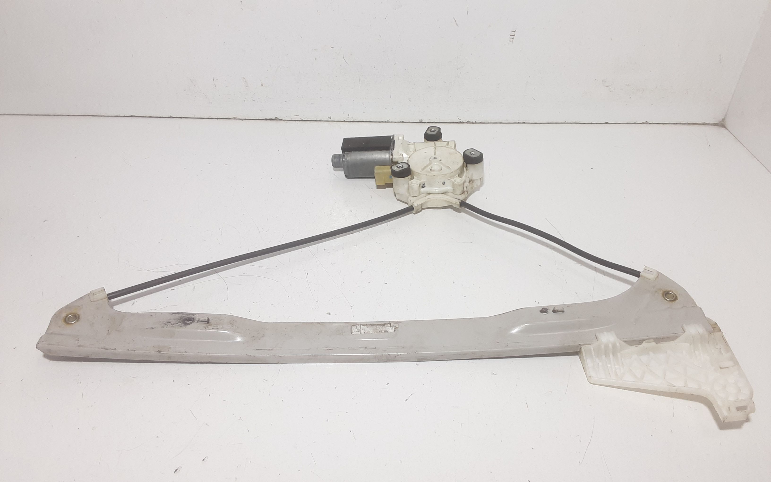 Alzacristallo Porta Ant. Destro 5Z3837502E Usato