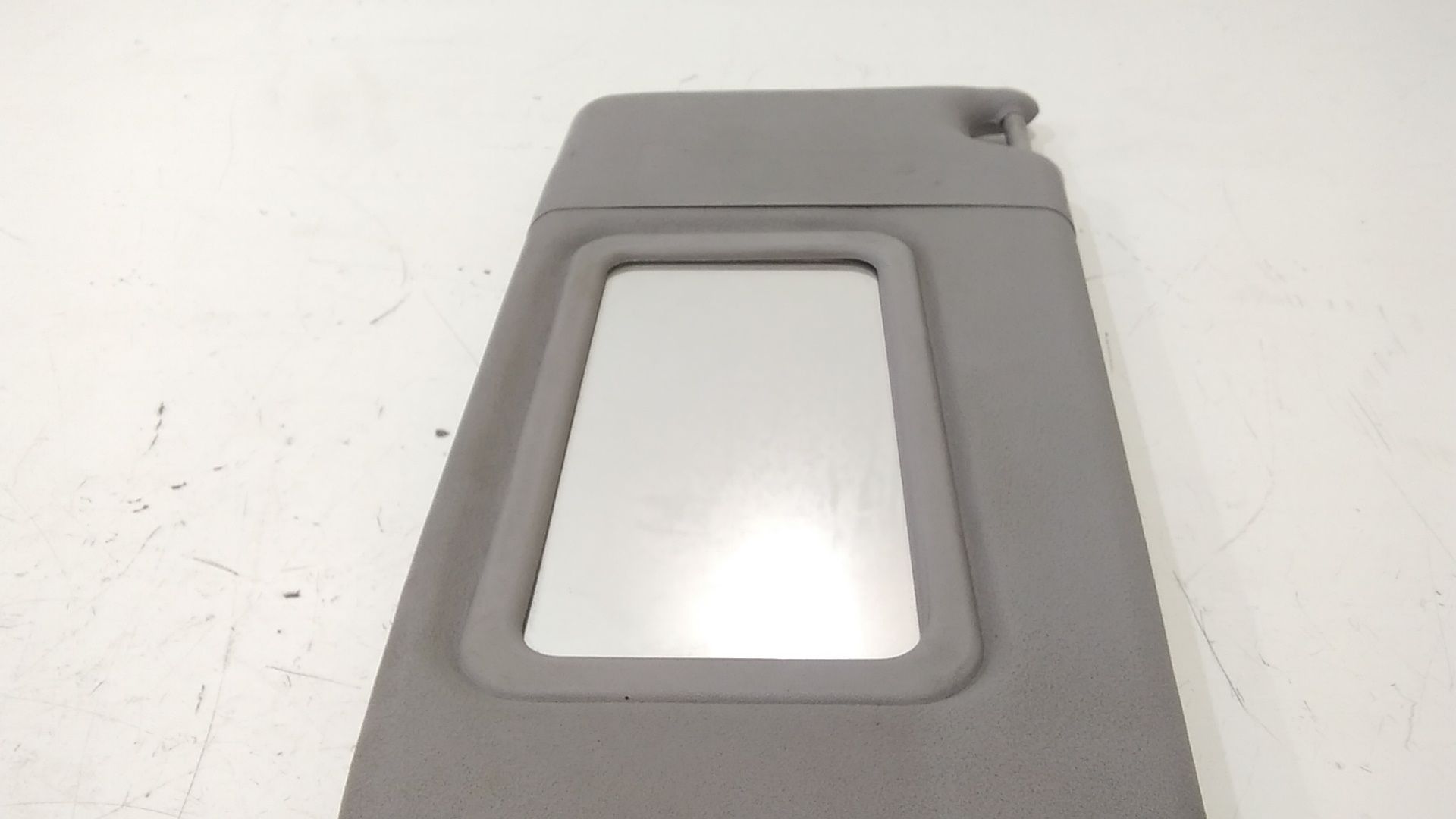 Aletta Parasole Parabrezza Destro 13113045 Usato