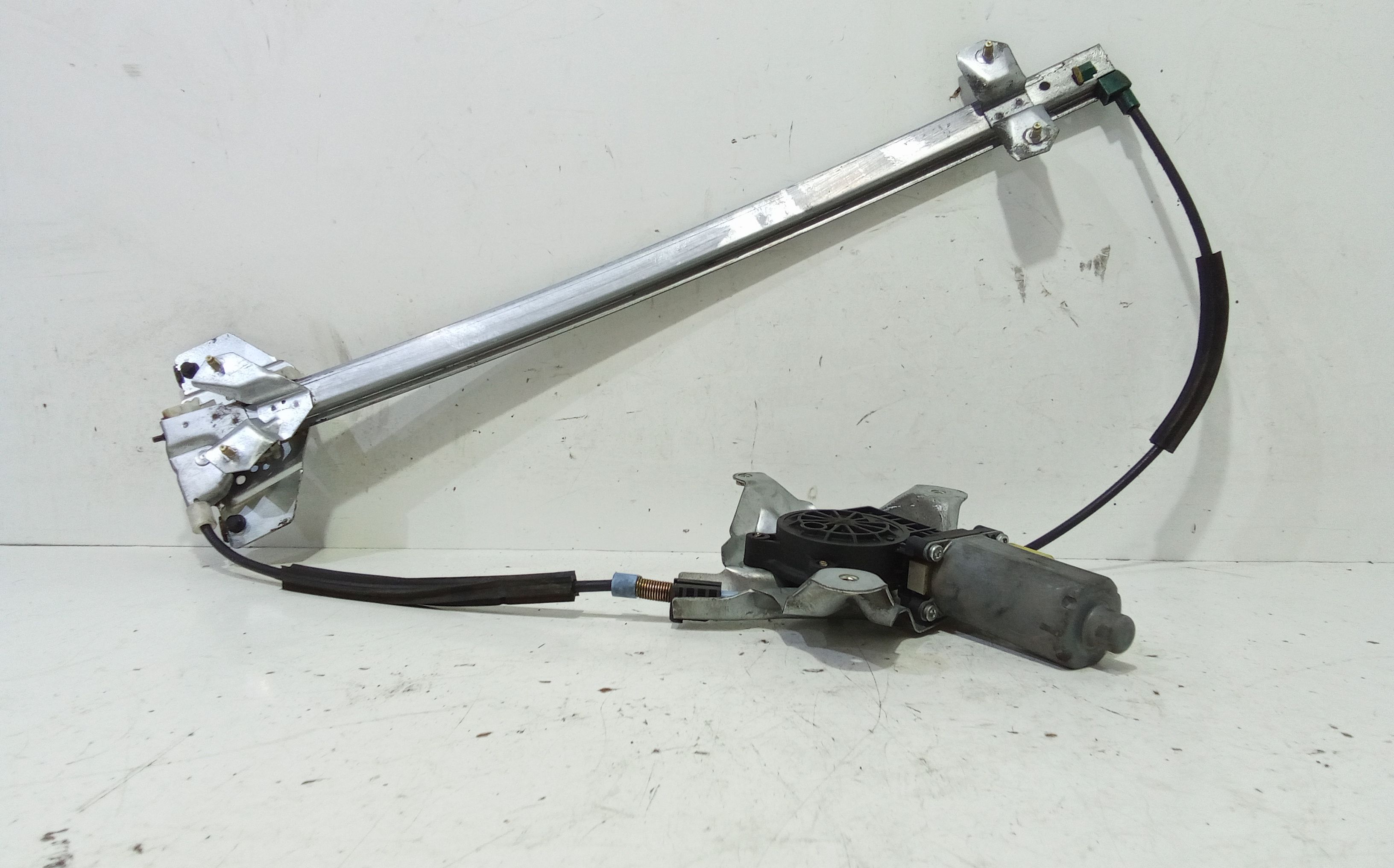 Alzacristallo Porta Ant. Destro Usato