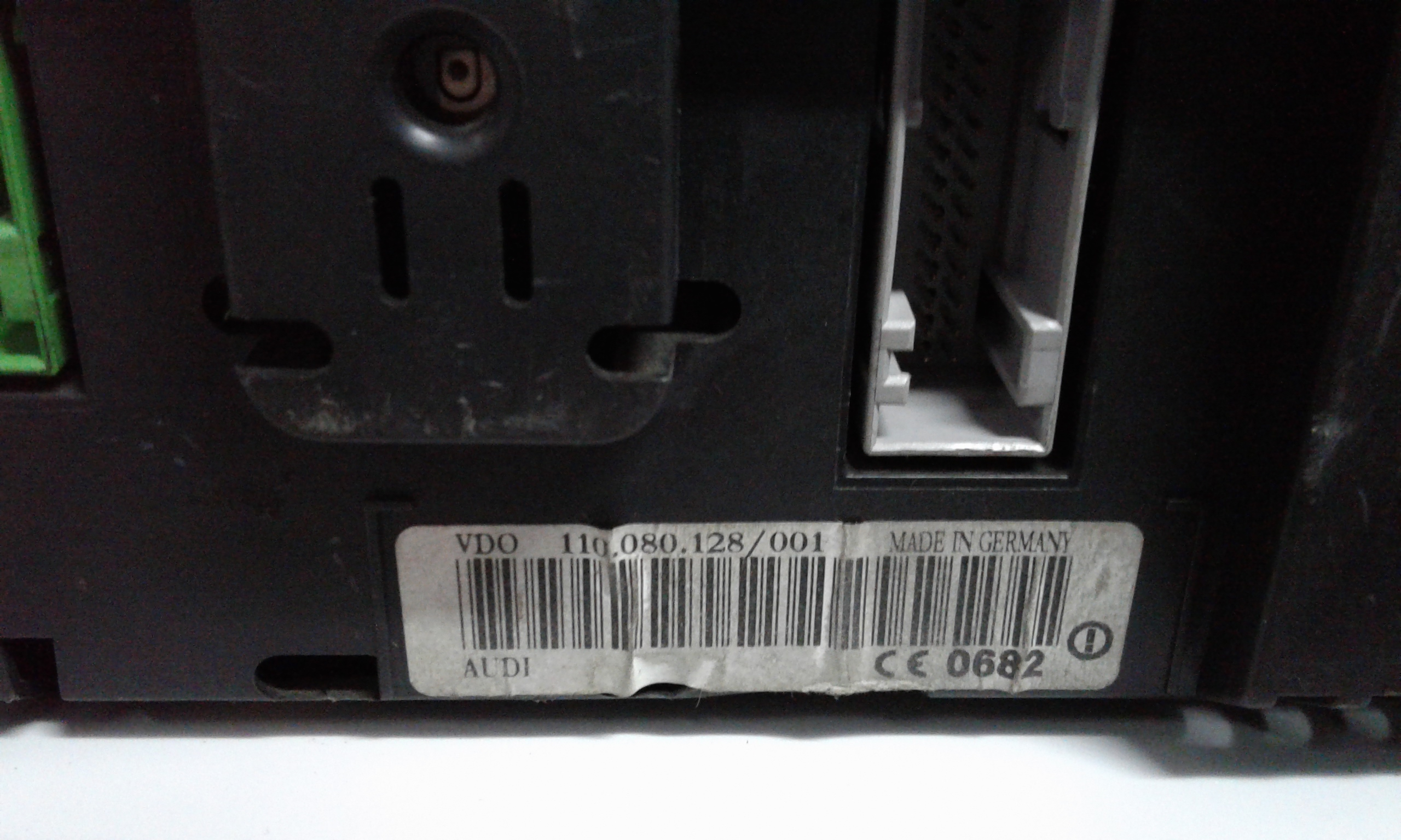 Quadro Portastrumenti 4F0920901HX Usato