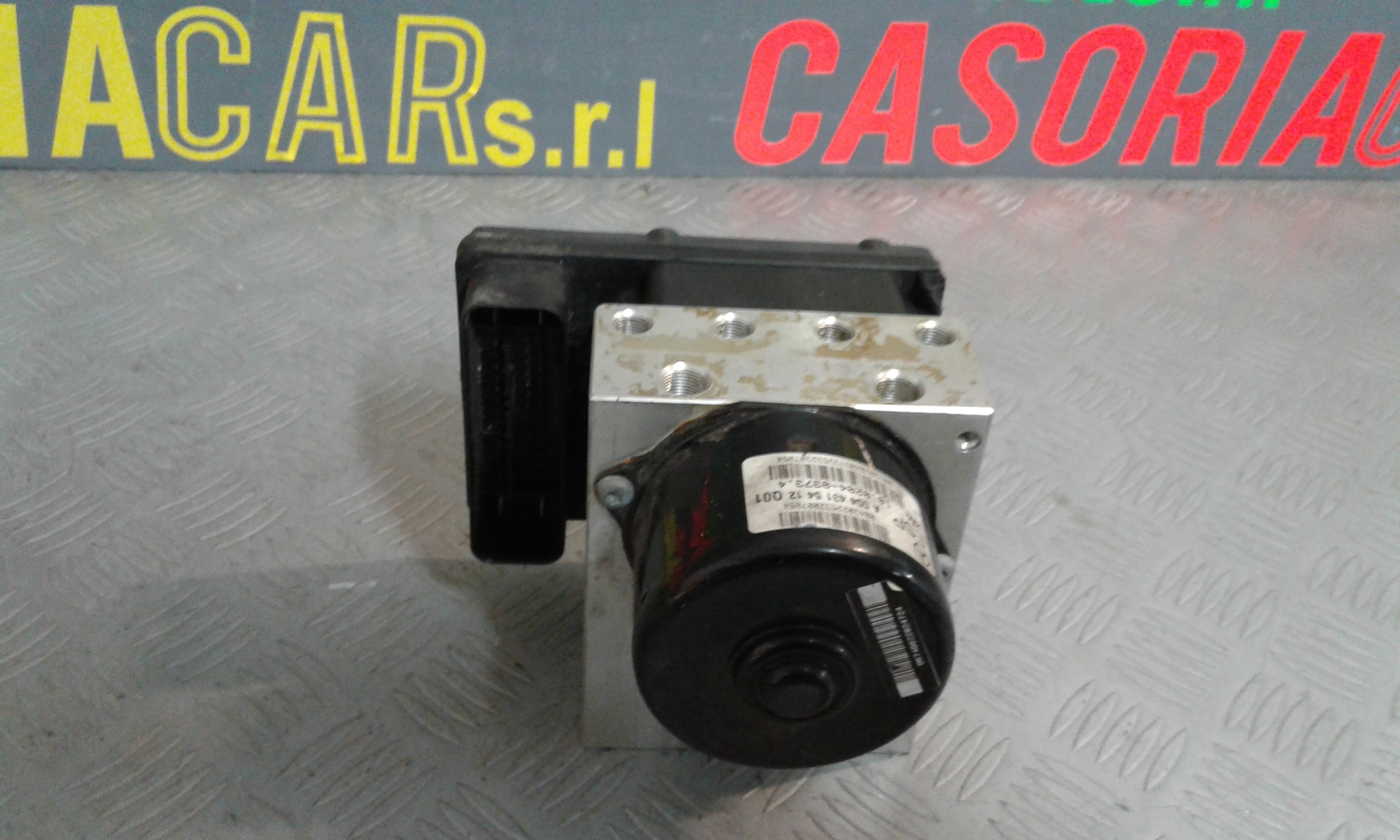 Pompa Abs A0044316212 Usato