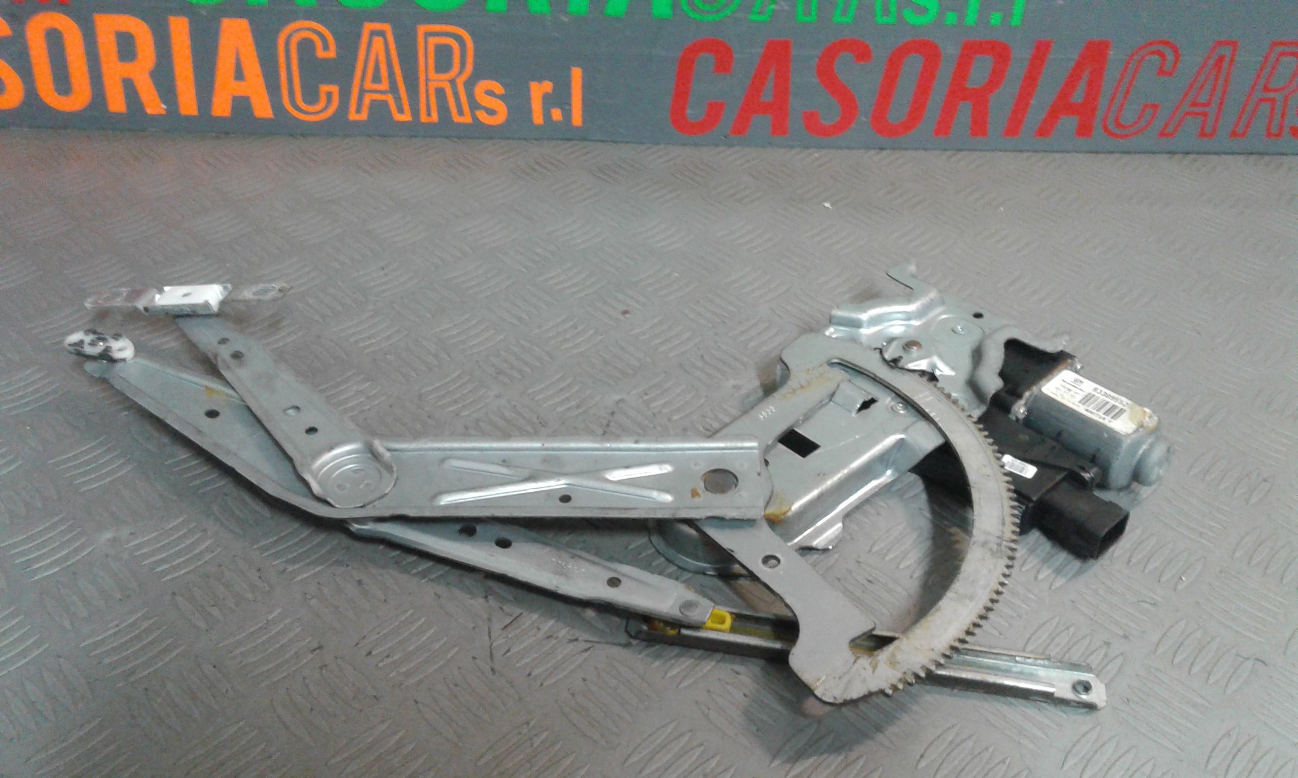 Alzacristallo Porta Ant. Destro 13222286 Usato