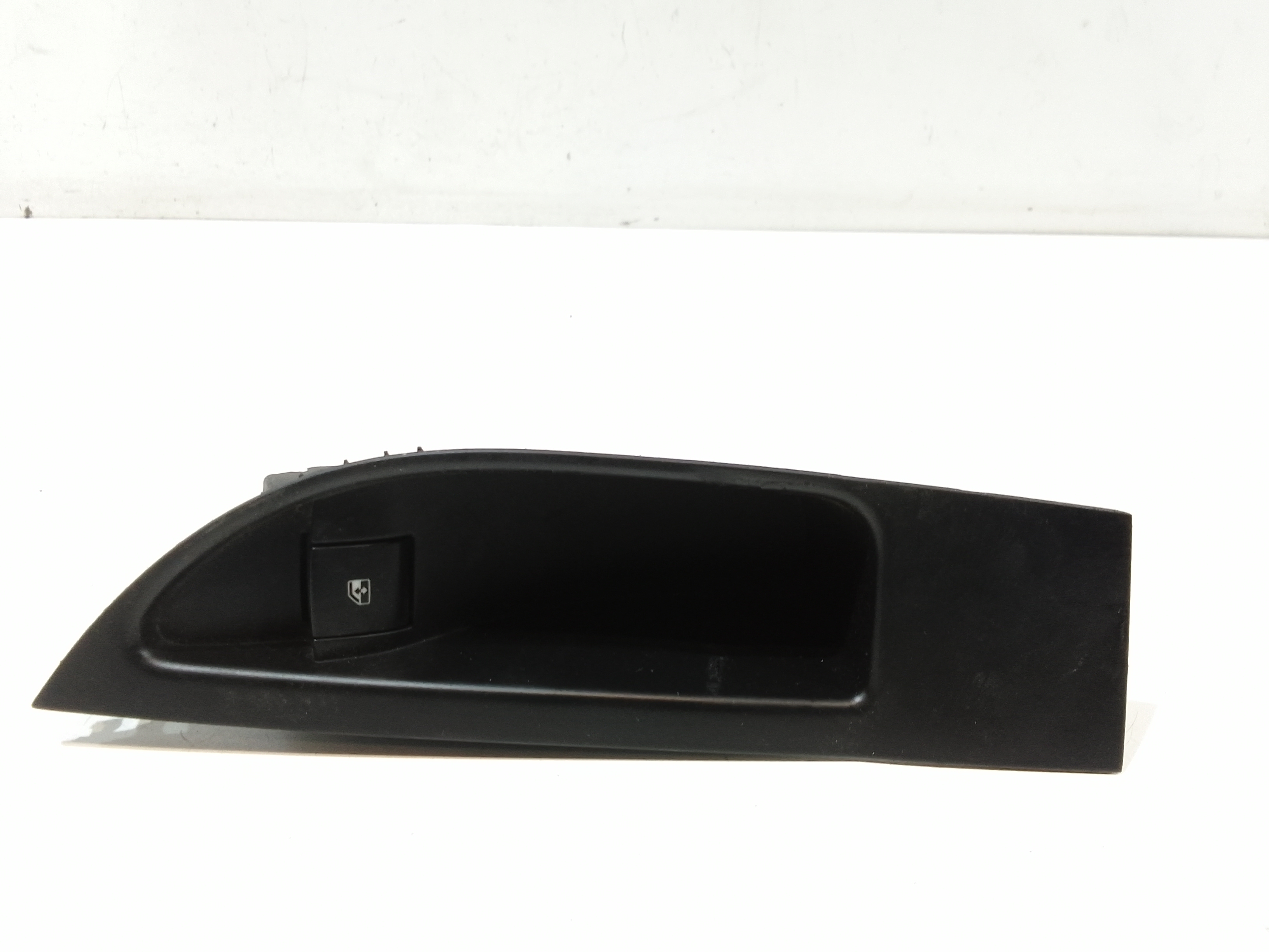 Interruttore Alzacristalli Porta Post. Sinistro 13301888 Usato