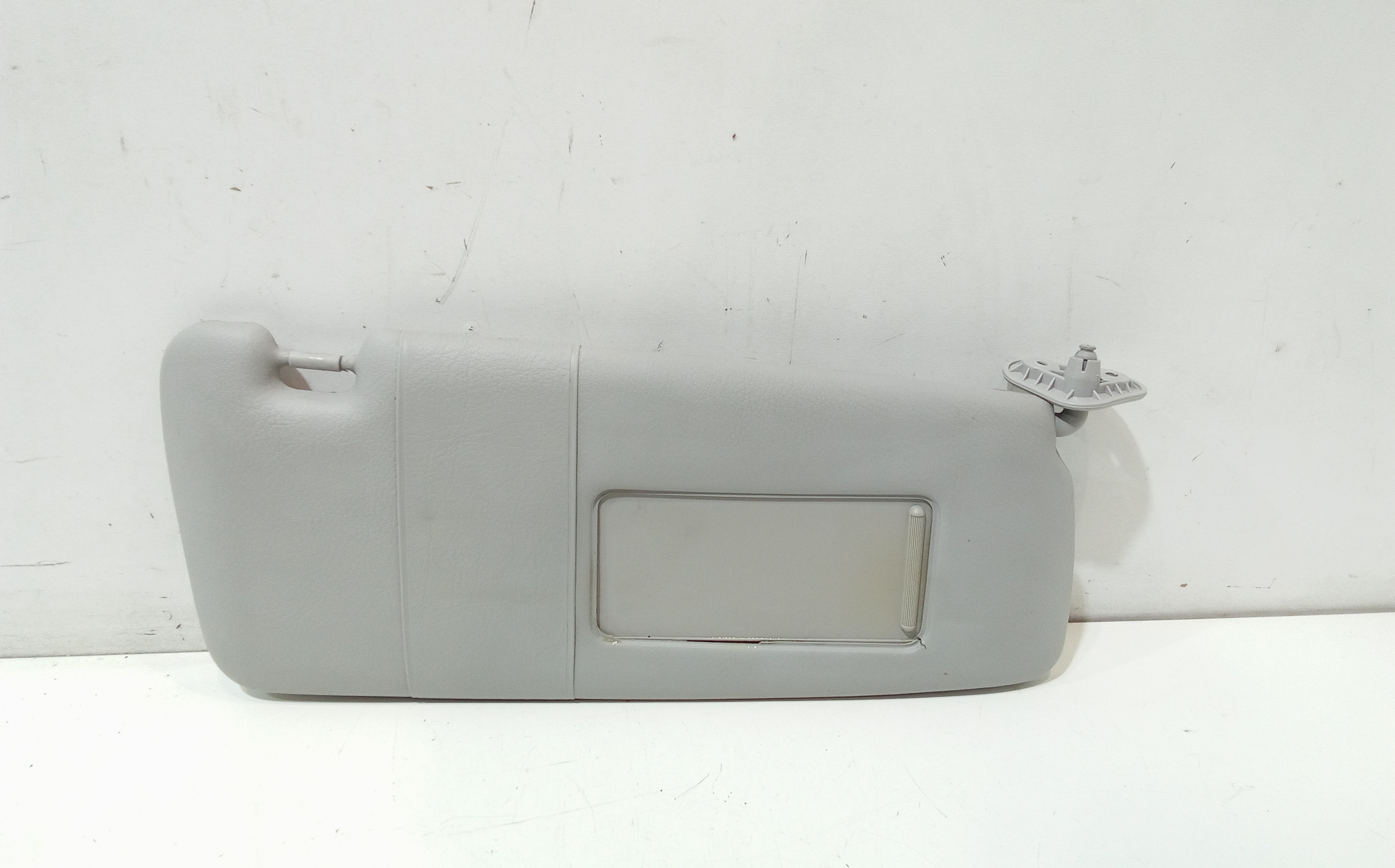 Aletta Parasole Parabrezza Destro 51162699048 Usato