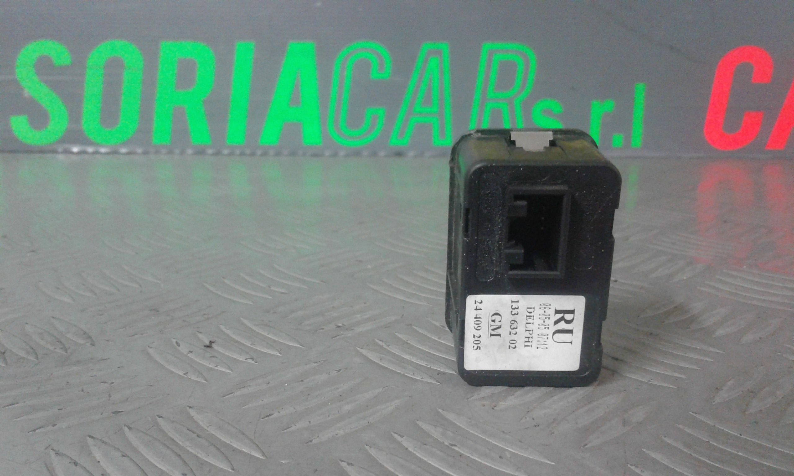 Interruttore Alzacristalli Porta Ant. Sinistro Usato