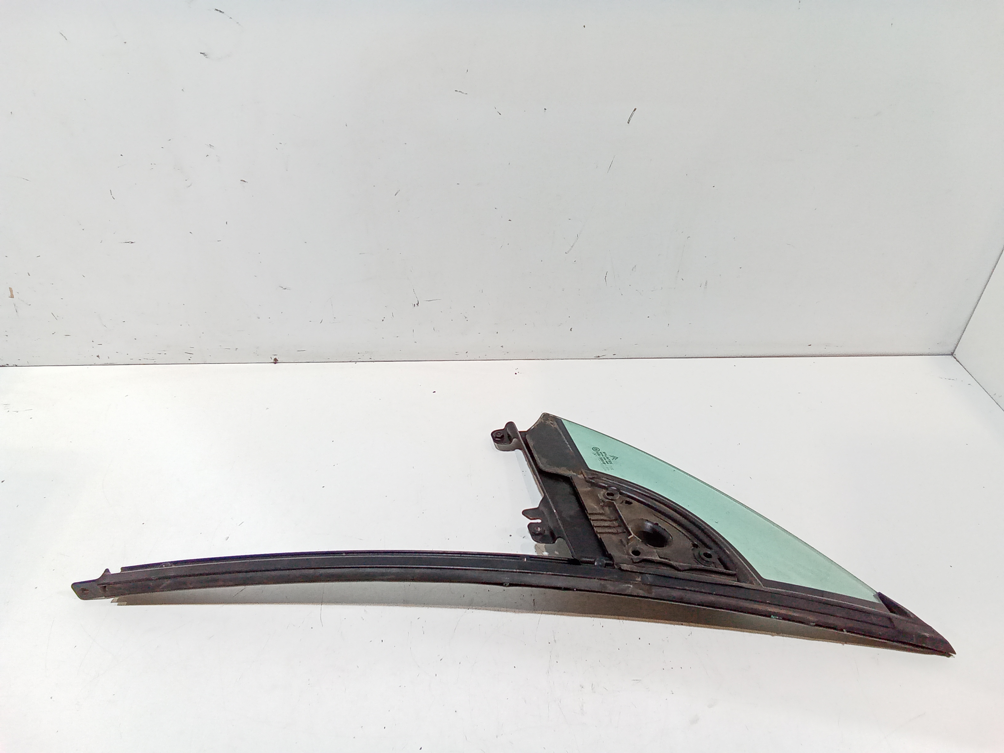 Deflettore Porta Ant. Usato