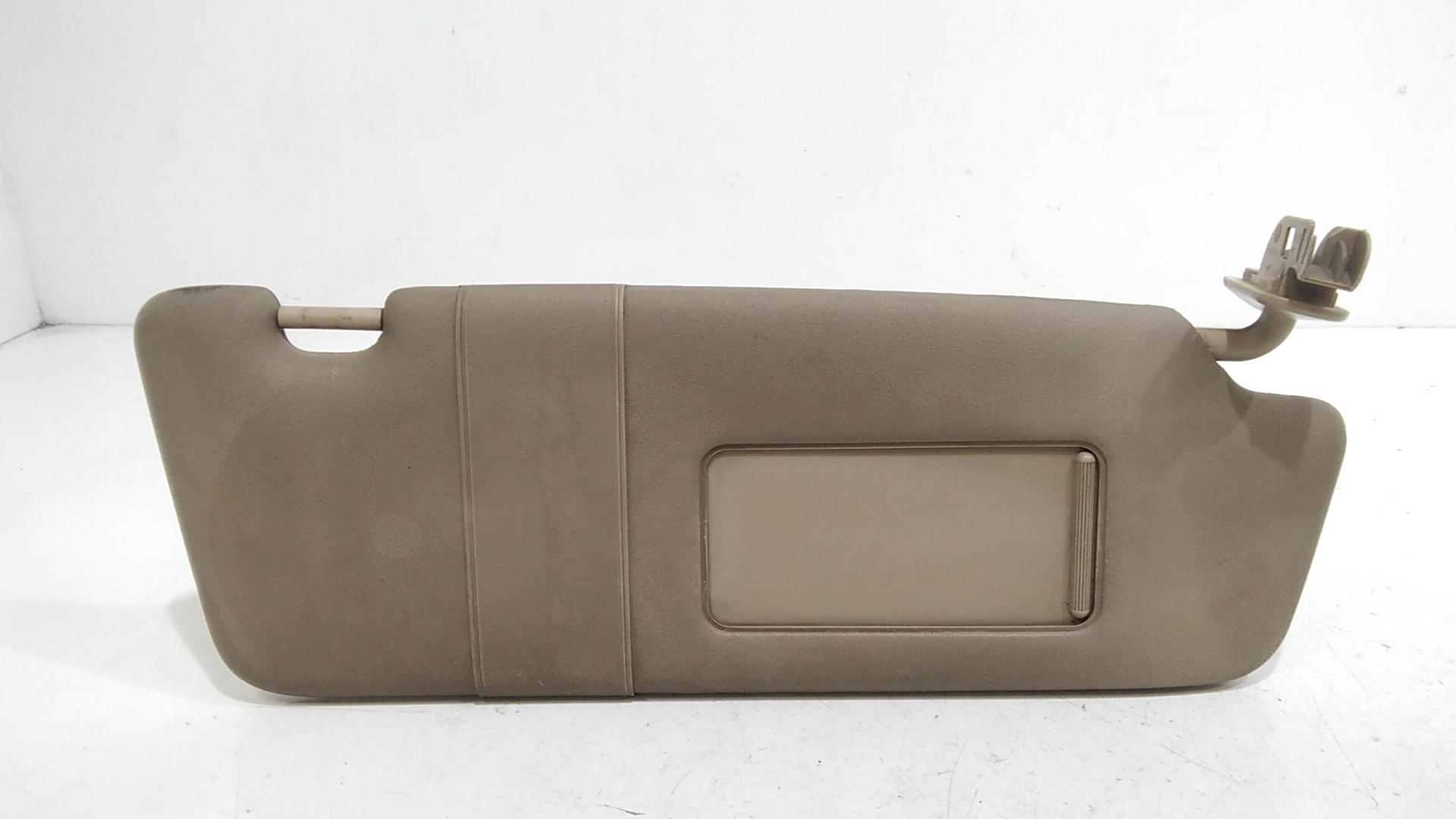 Aletta Parasole Parabrezza Destro 8E08575521X5 Usato