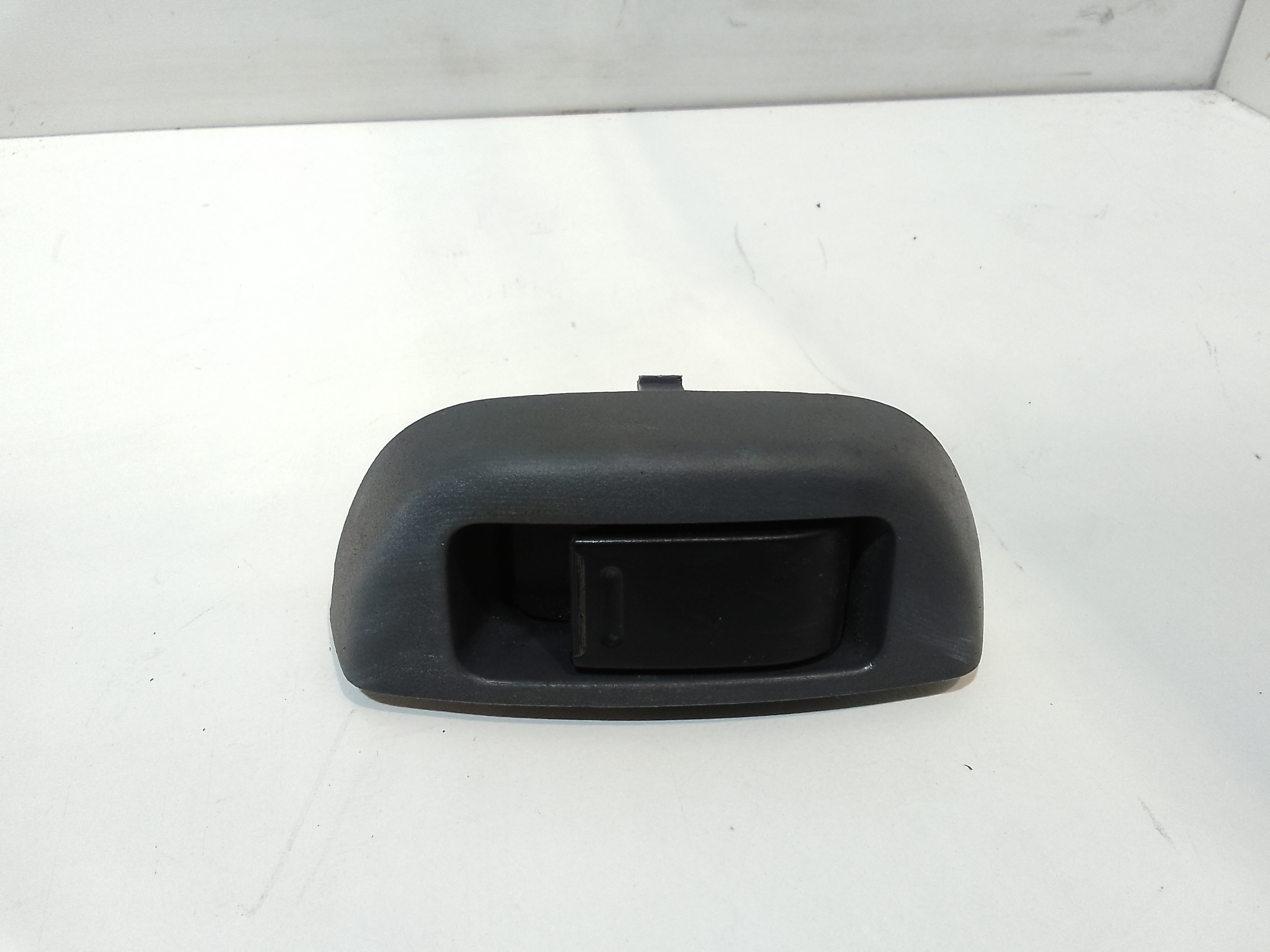 Interruttore Alzacristalli Porta Ant. Destro 6554KZ Usato