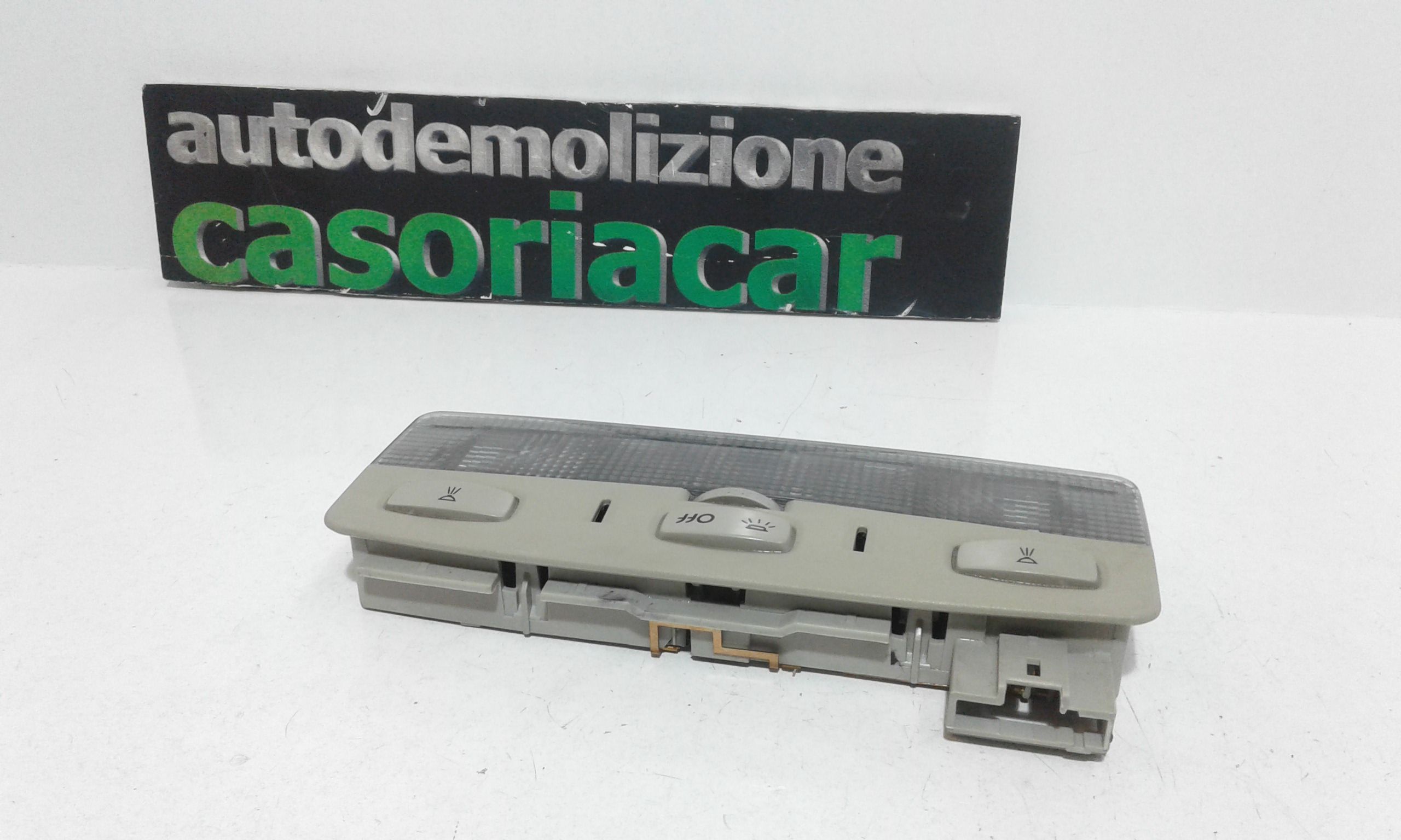 Luce Cortesia Ant. Tetto 8200013576 Usato