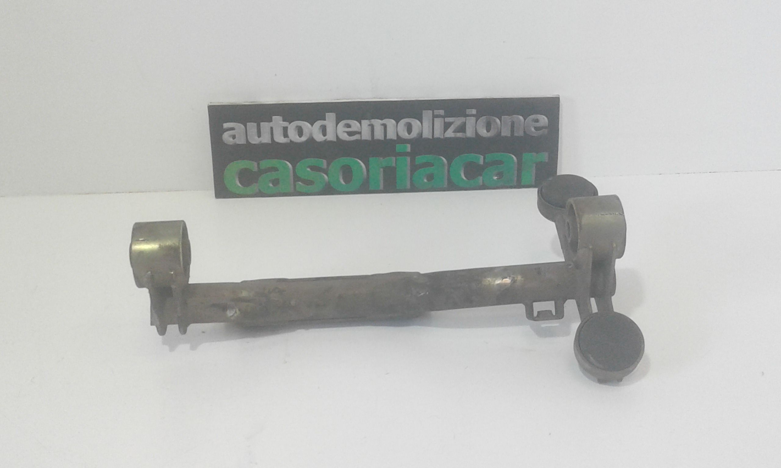 Piastra Alloggiamento Supporto Motore (Con Eventuale Bielletta O Tirante Associato) Usato