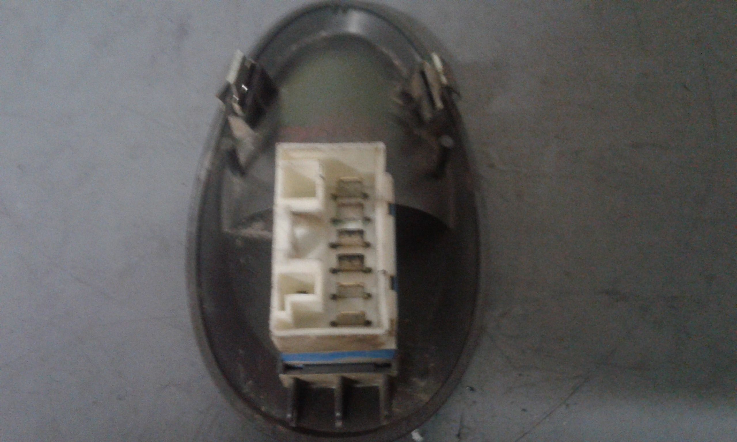 Interruttore Alzacristalli Porta Ant. Destro Usato